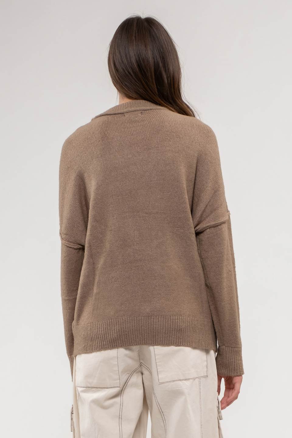 SOLID KNIT PULLOVER