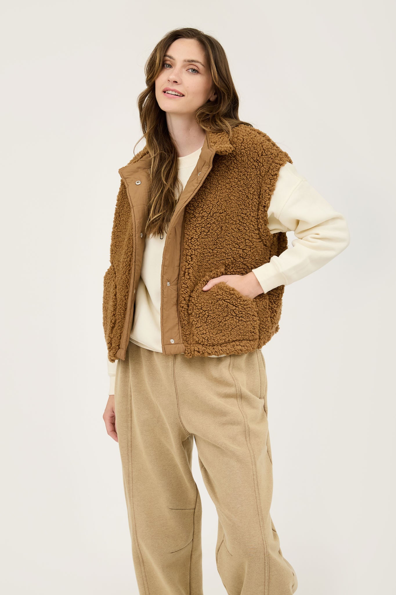 TEDDY BUTTON DOWN FAUX SHEARLING VEST