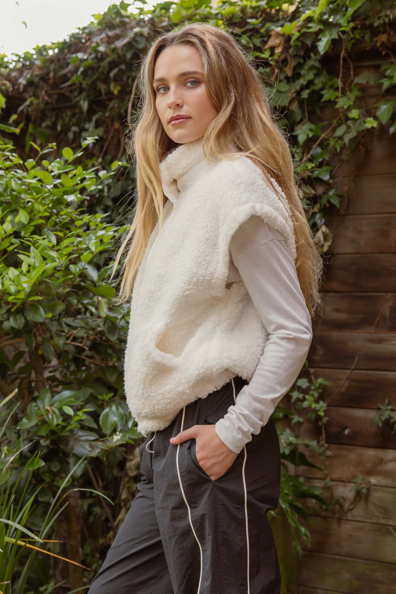 TEDDY BUTTON DOWN FAUX SHEARLING VEST