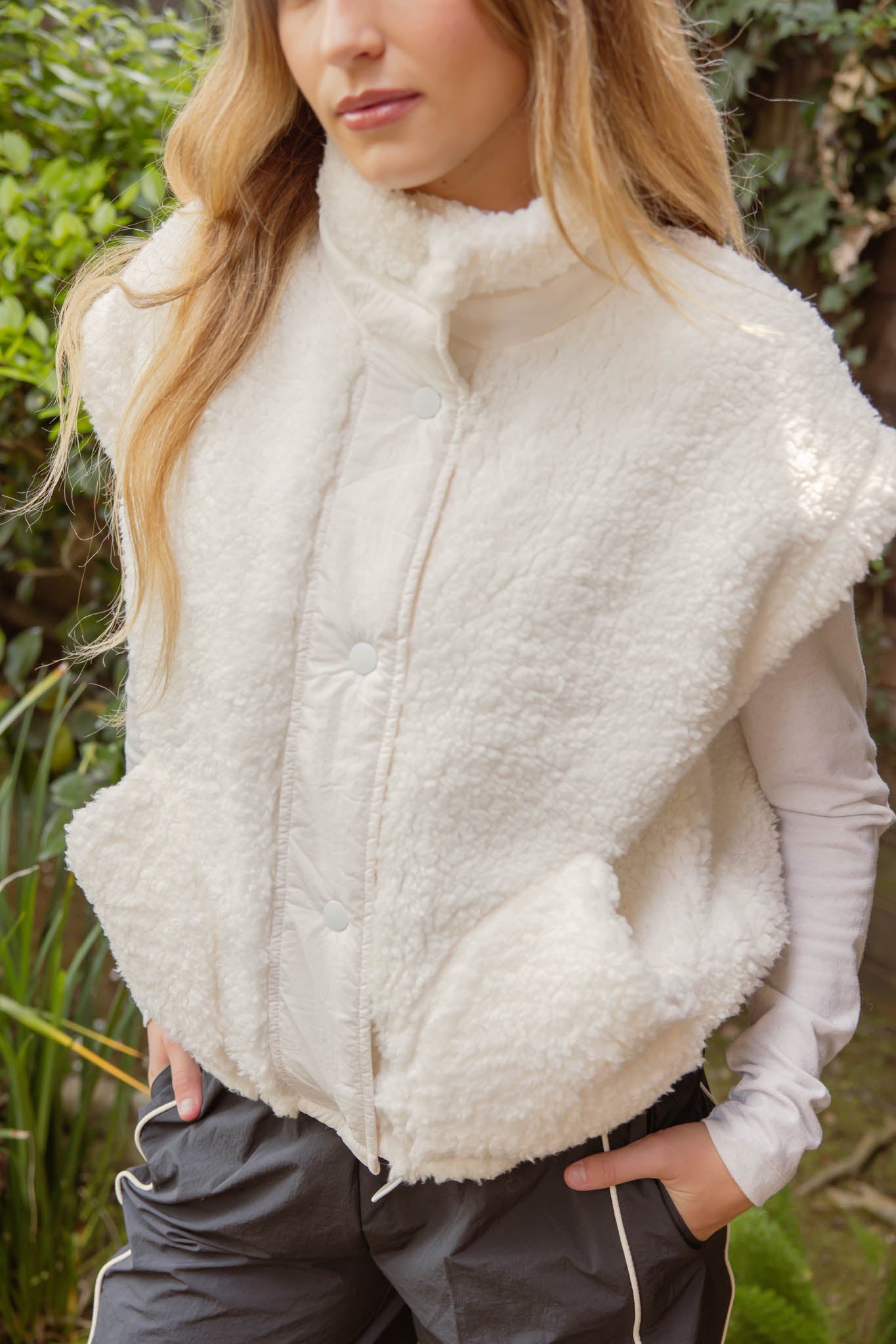 TEDDY BUTTON DOWN FAUX SHEARLING VEST