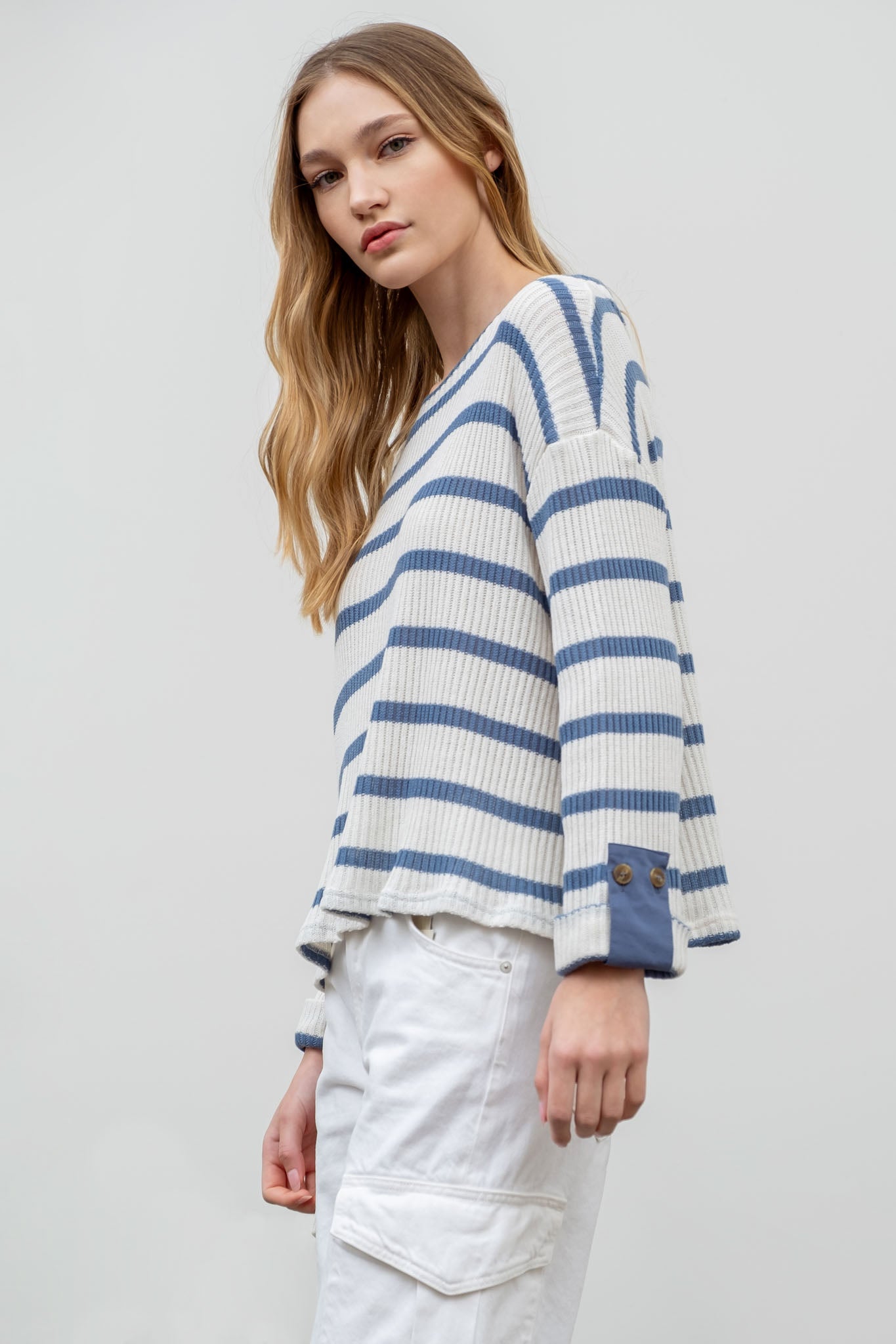 STRIPED 3/4 FOLDED SLEEVE KNIT TOP