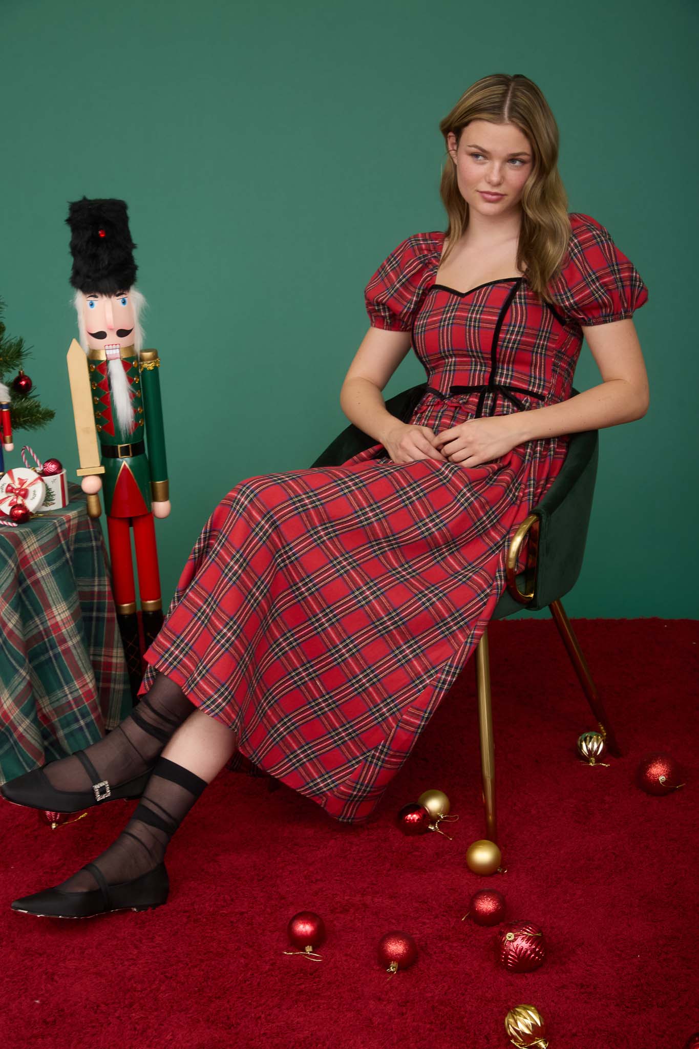 PLAID PUFF SLEEVE VELVET TRIM MIDI DRESS