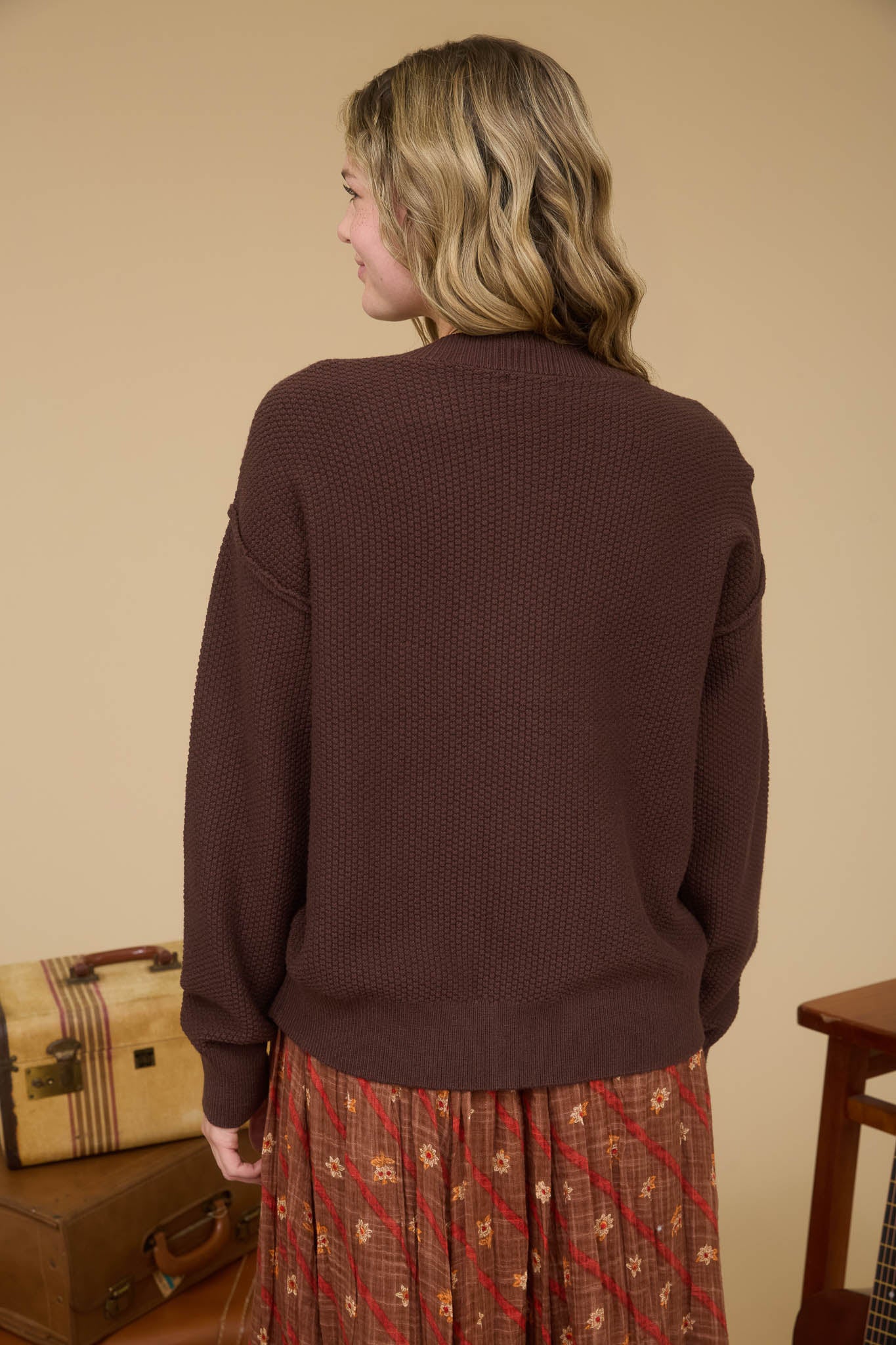 EXPOSED SEAM BUTTON DOWN KNIT CARDIGAN