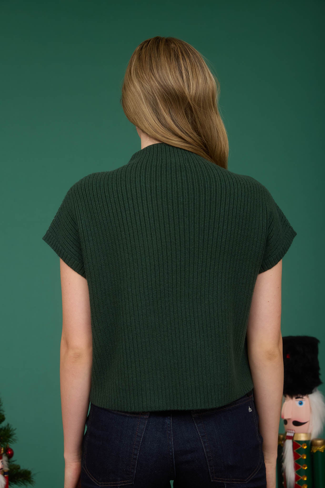 MOCK NECK POCKET DETAIL SHORT SLEEVE KNIT SWEATER