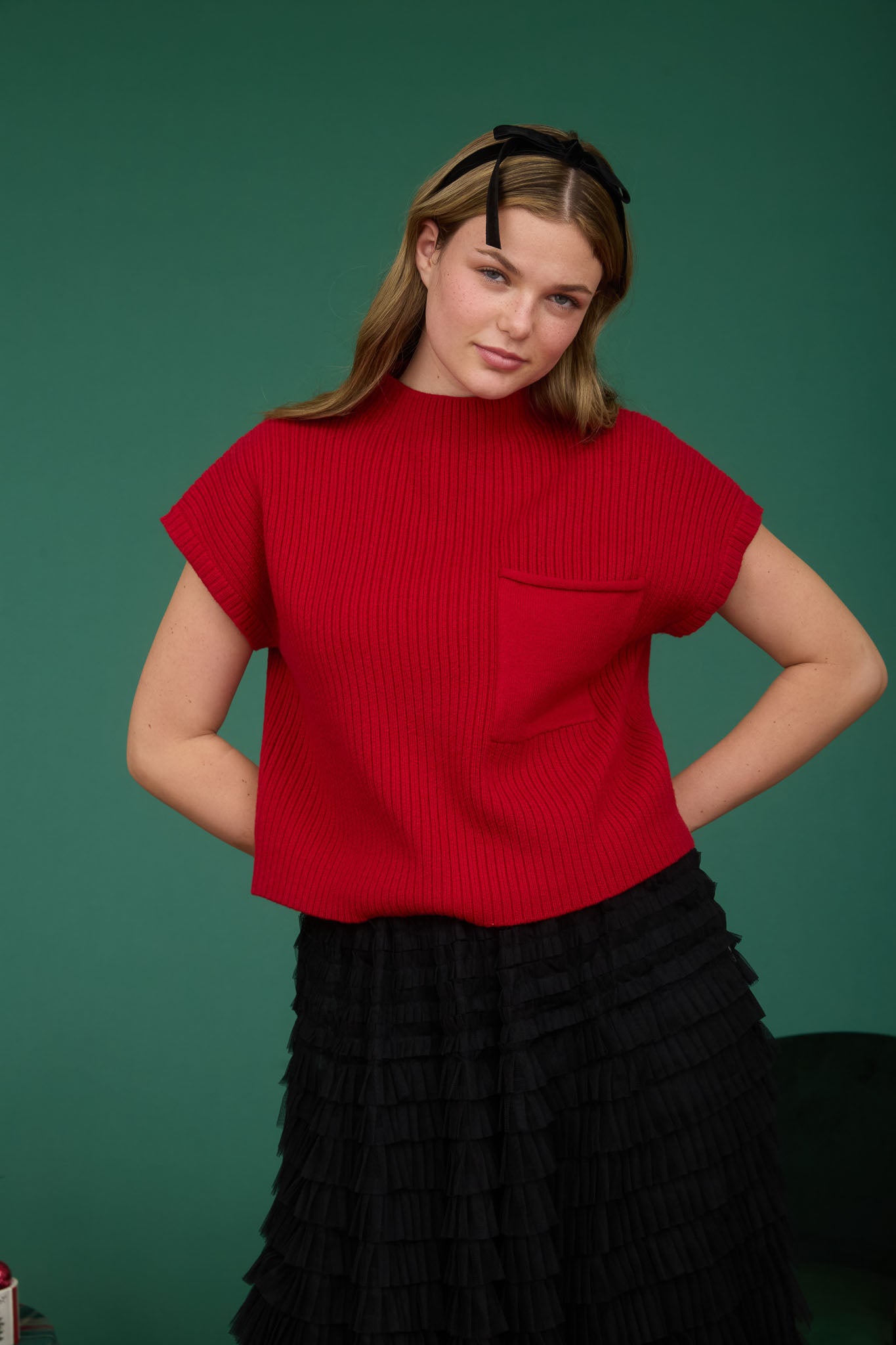 MOCK NECK POCKET DETAIL SHORT SLEEVE KNIT SWEATER