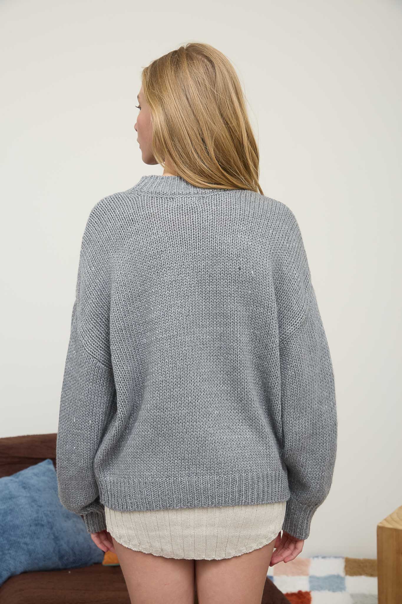 BOW DETAIL CREW NECK LONG SLEEVE PULLOVER SWEATER
