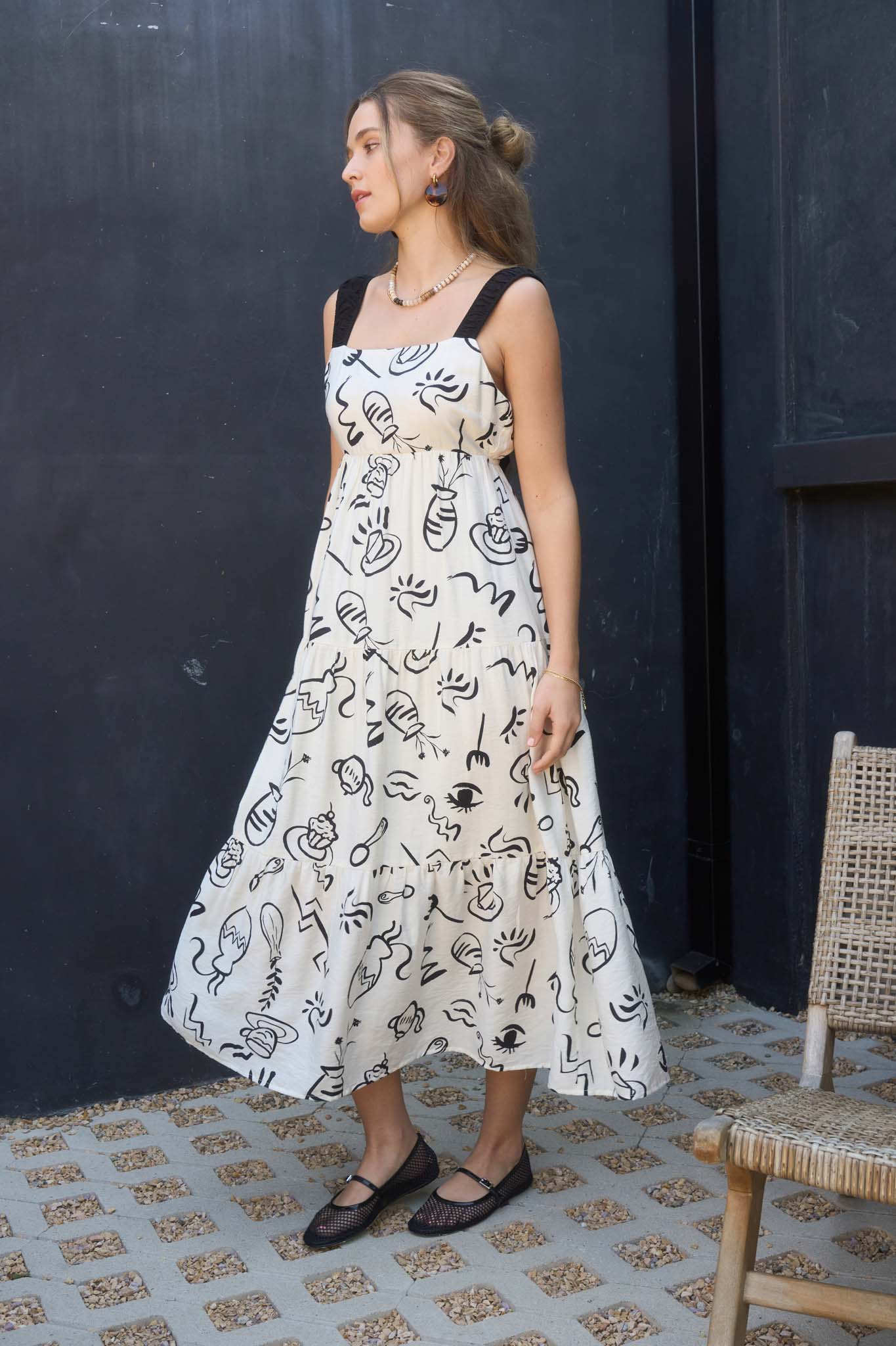 DOODLE PRINT BACK TIE SLEEVELESS MAXI DRESS