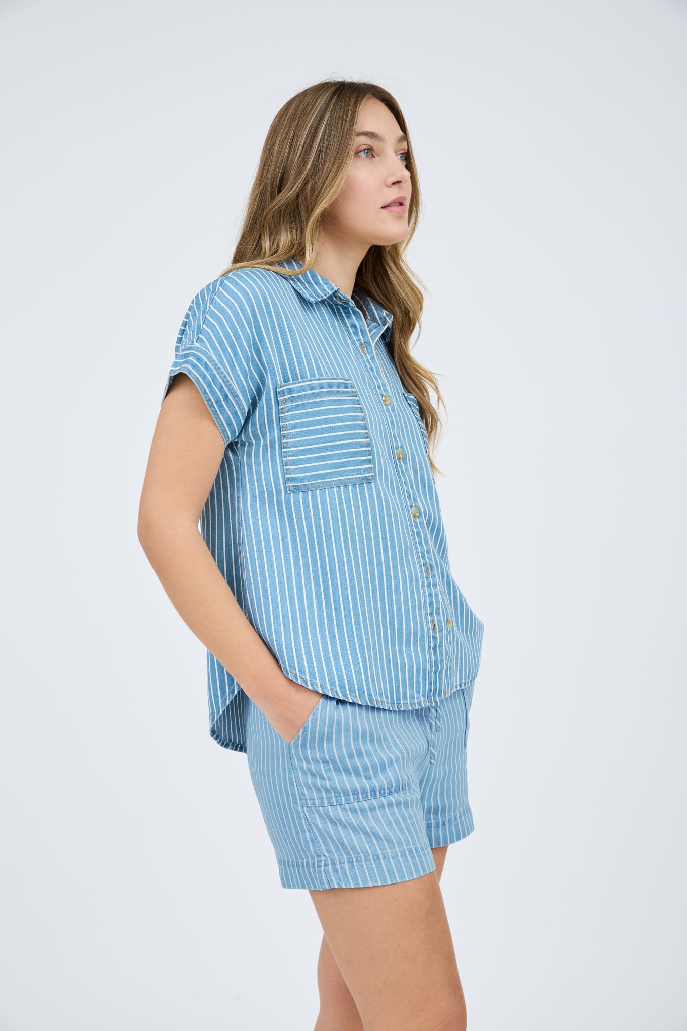 PINSTRIPE CHAMBRAY COLLARED BUTTON DOWN SHIRT (PRE-ORDER)