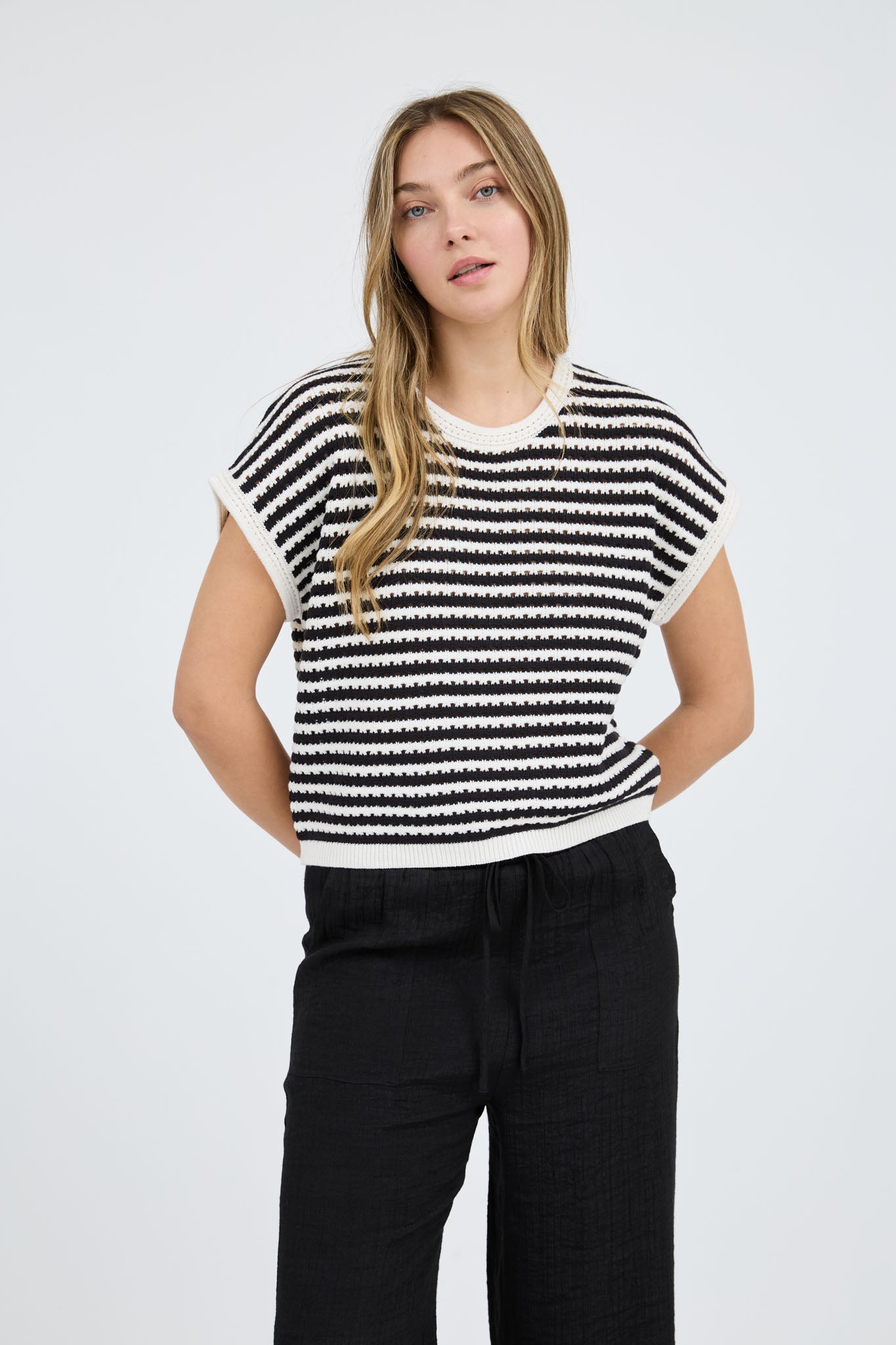 STRIPE CROCHET KNIT BATWING SHORT SLEEVE SWEATER T