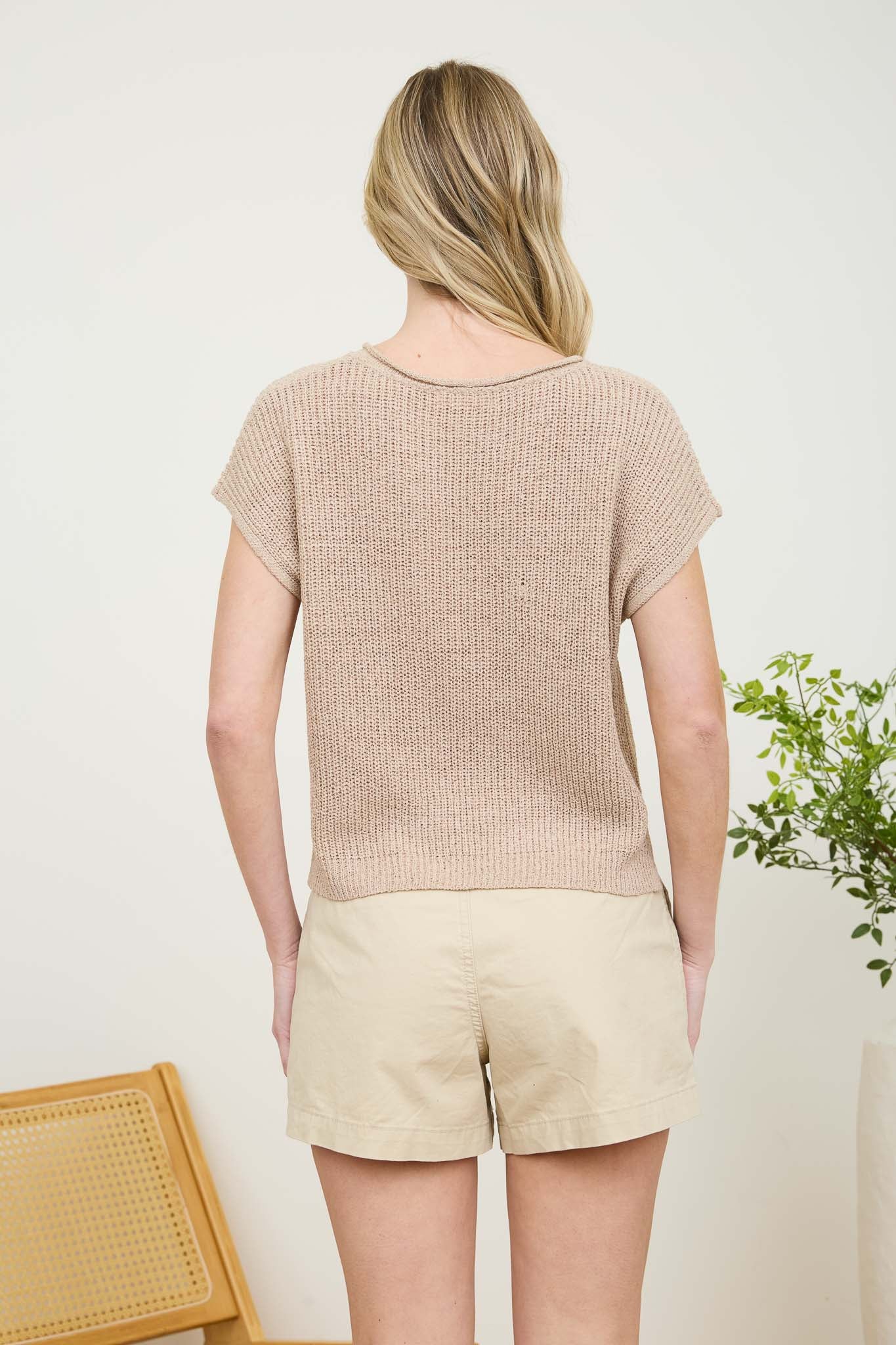 SPLIT NECK SHORT SLEEVE KNIT PULLOVER