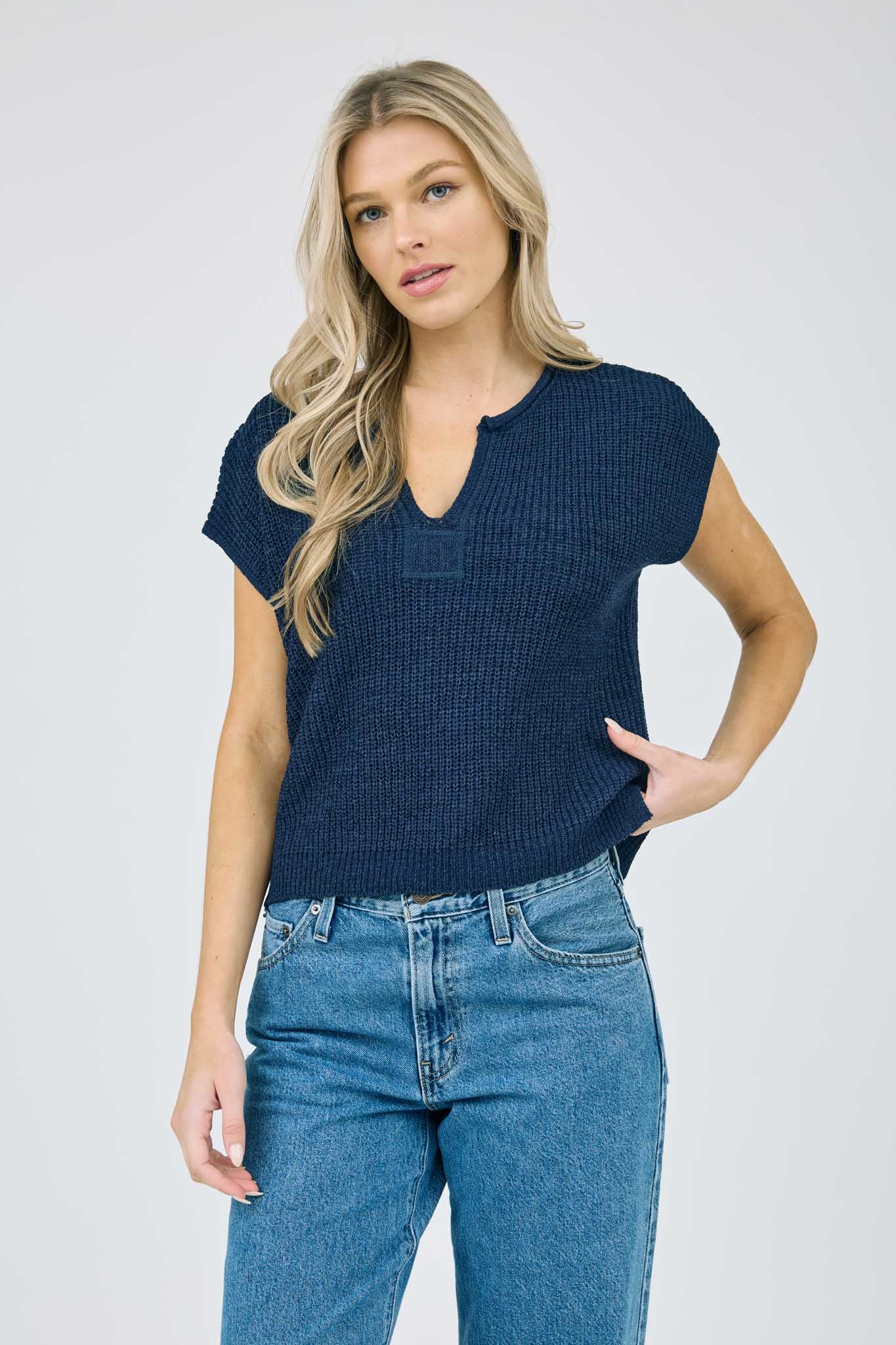 SPLIT NECK SHORT SLEEVE KNIT PULLOVER