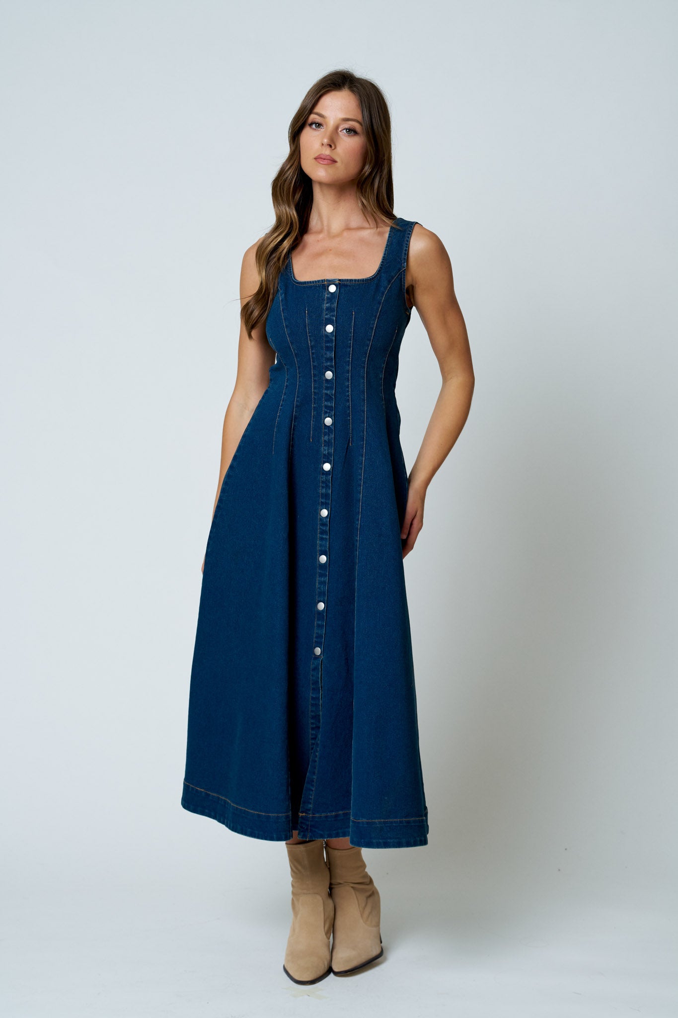 BUTTON DOWN SEAM DETAIL DENIM MIDI DRESS