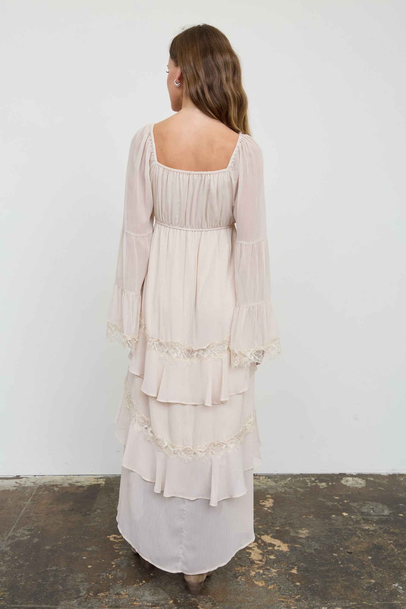 RUFFLE TIERED LACE TRIM LONG SLEEVE MIDI DRESS (PRE-ORDER)