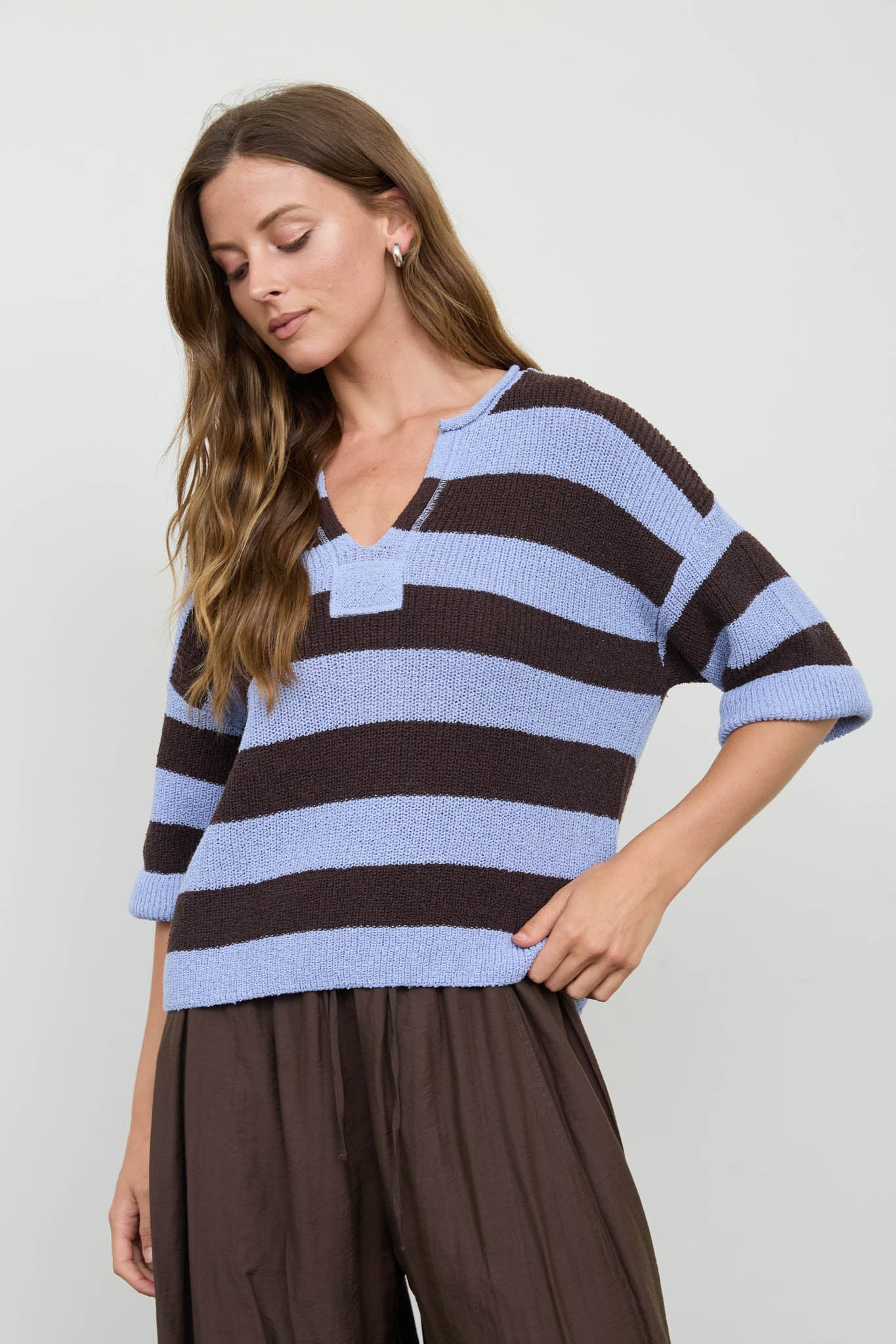 WIDE STRIPE RAW SPLIT NECK SHORT SLEEVE SWEATER (PRE-ORDER)
