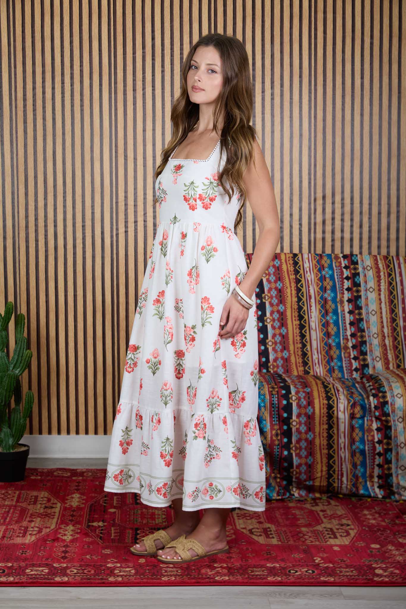 FLORAL BOUQUET PATTERN SLEEVELESS MIDI DRESS (PRE-ORDER)