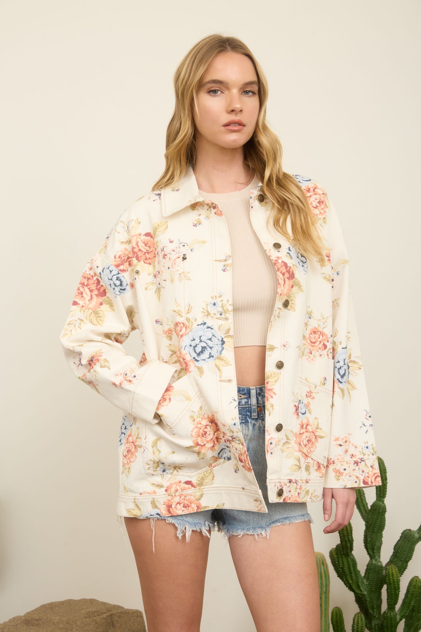 FLORAL COLLARED DENIM JACKET