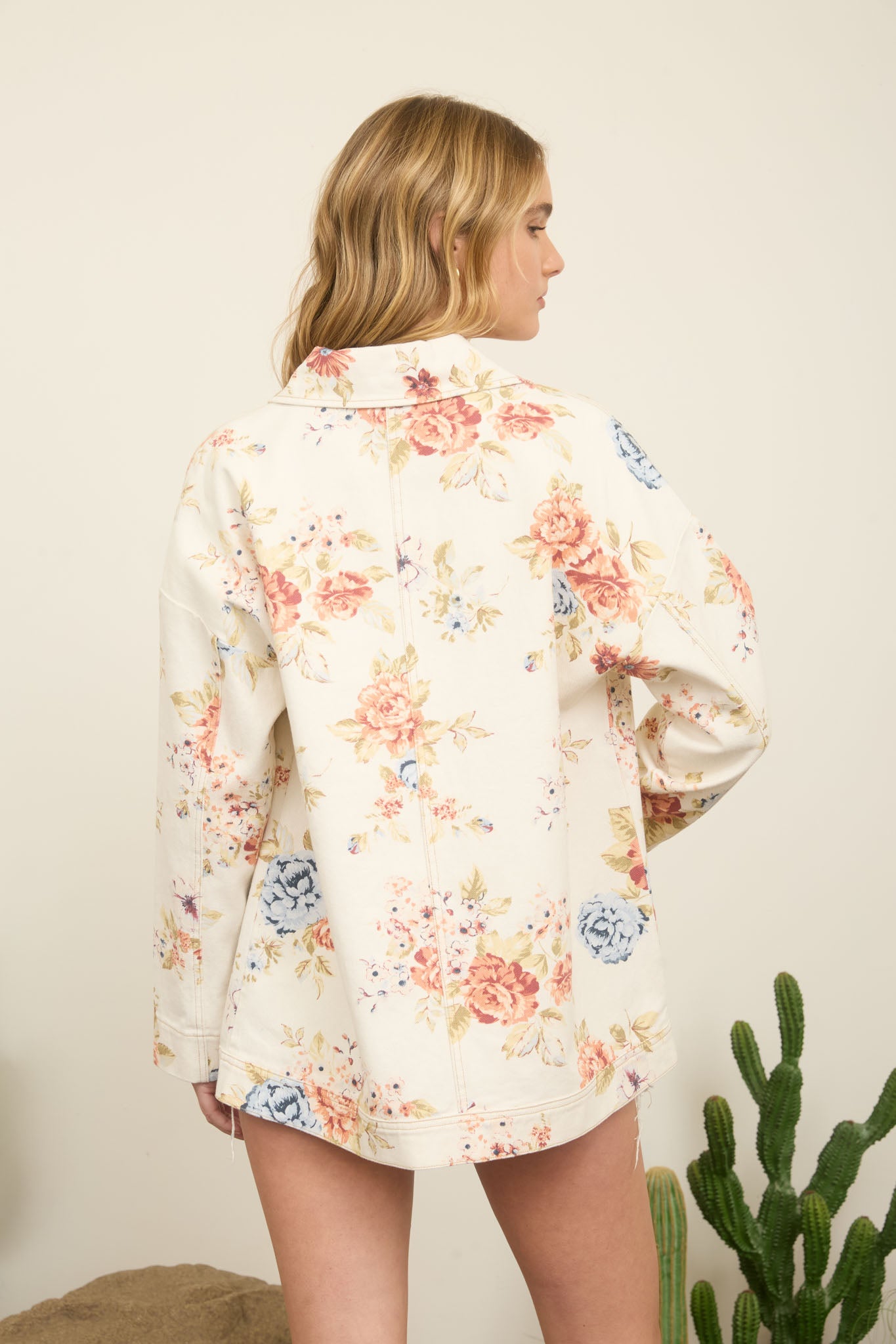 FLORAL COLLARED DENIM JACKET