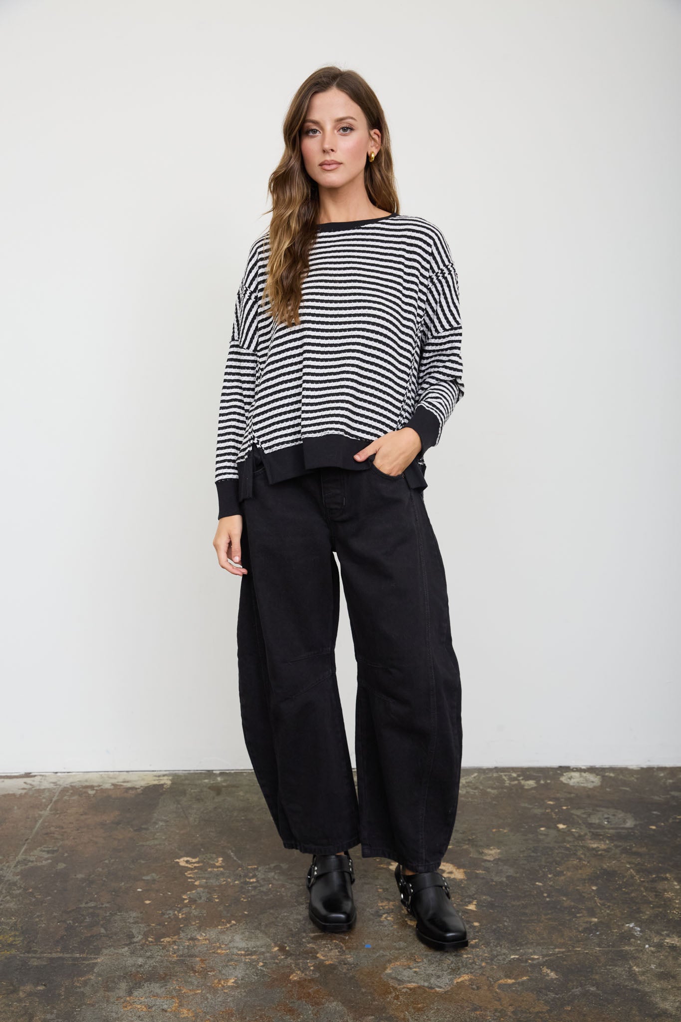 STRIPE EXPOSED SEAM SPLIT HEM LONG SLEEVE KNIT TOP (PRE-ORDER)
