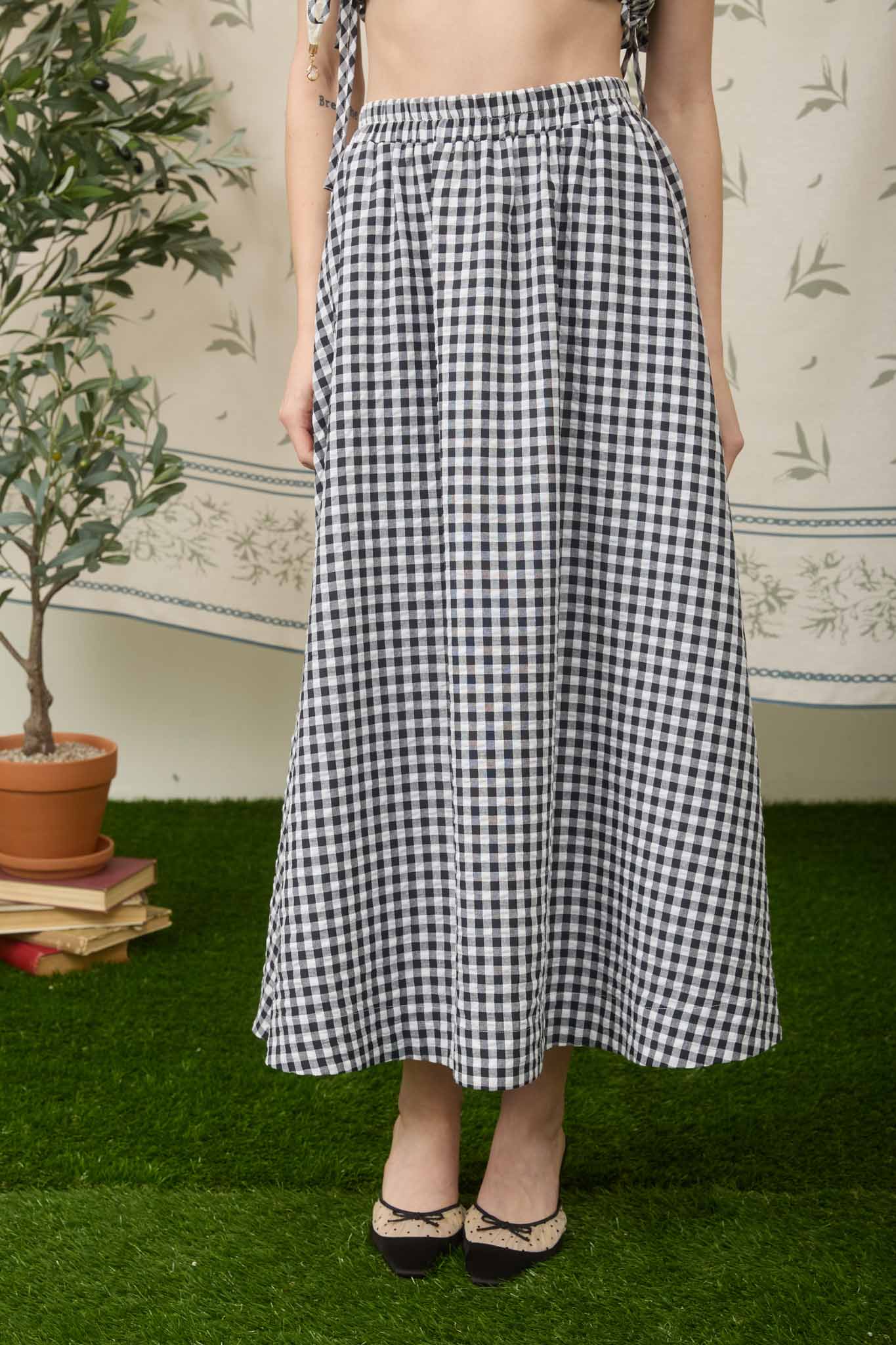 GINGHAM ELASTIC WAIST MIDI SKIRT