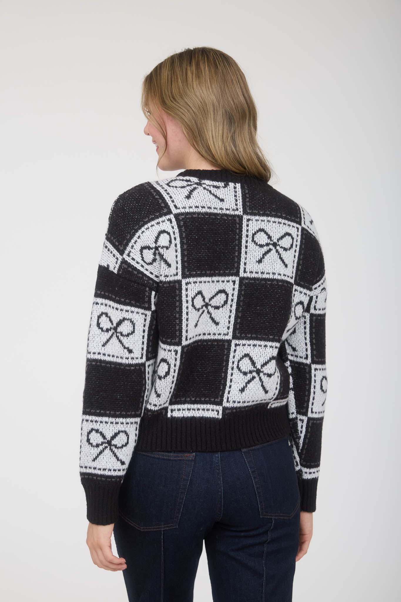 CHECKERED BOW JACQUARD CREWNECK KNIT SWEATER