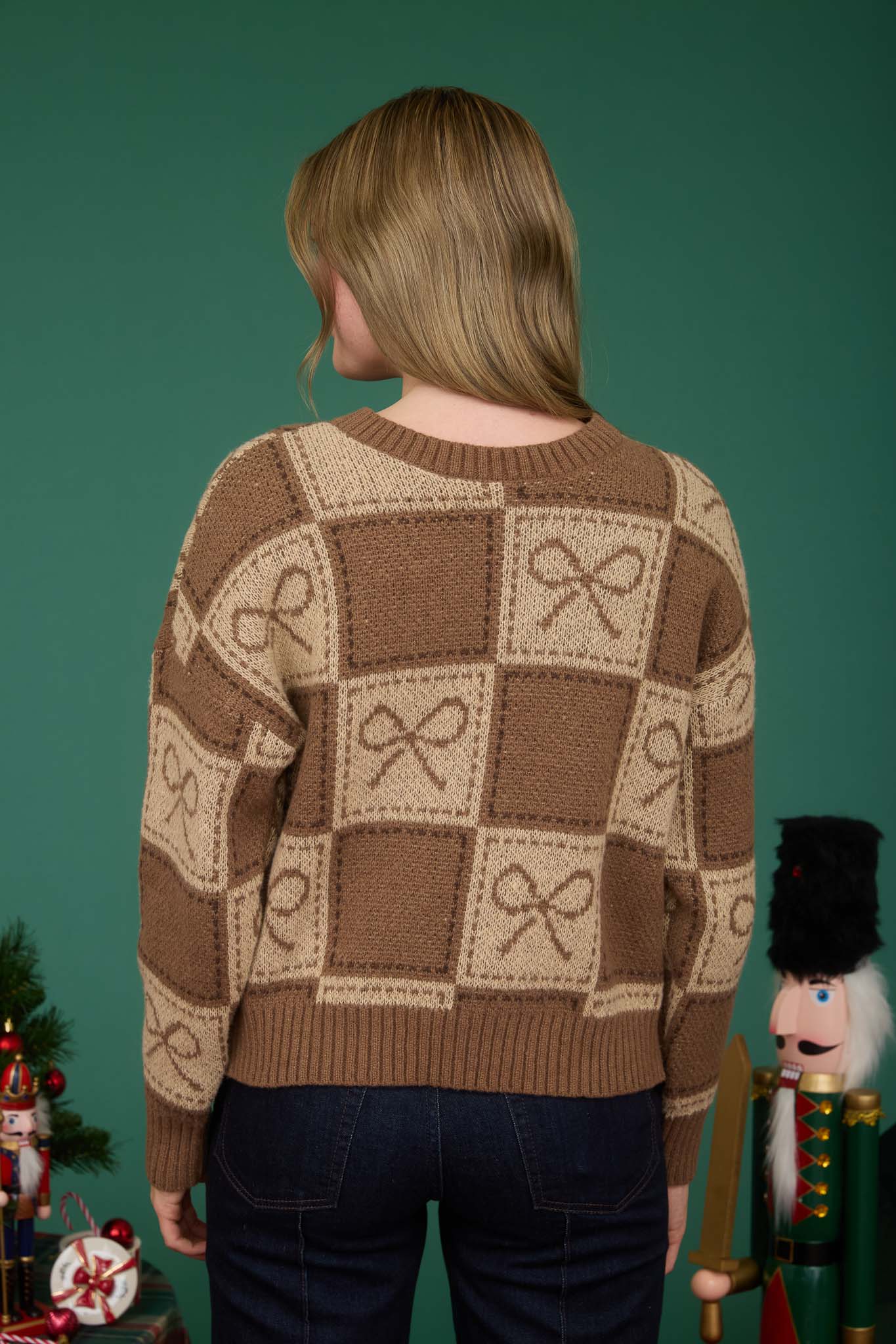 CHECKERED BOW JACQUARD CREWNECK KNIT SWEATER