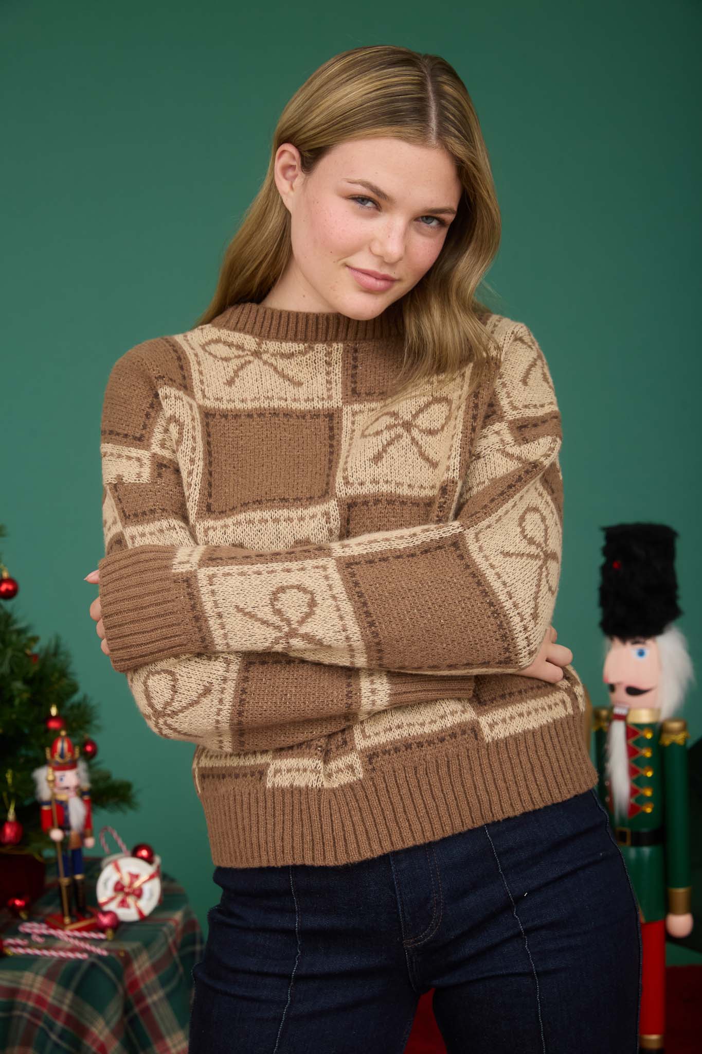 CHECKERED BOW JACQUARD CREWNECK KNIT SWEATER