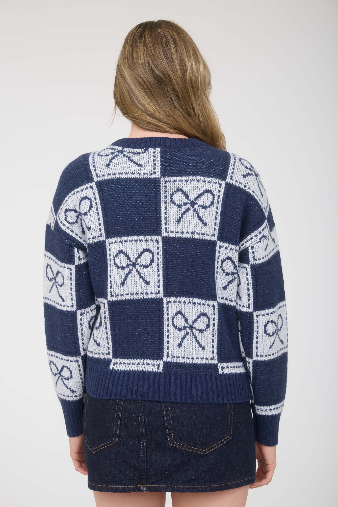 CHECKERED BOW JACQUARD CREWNECK KNIT SWEATER