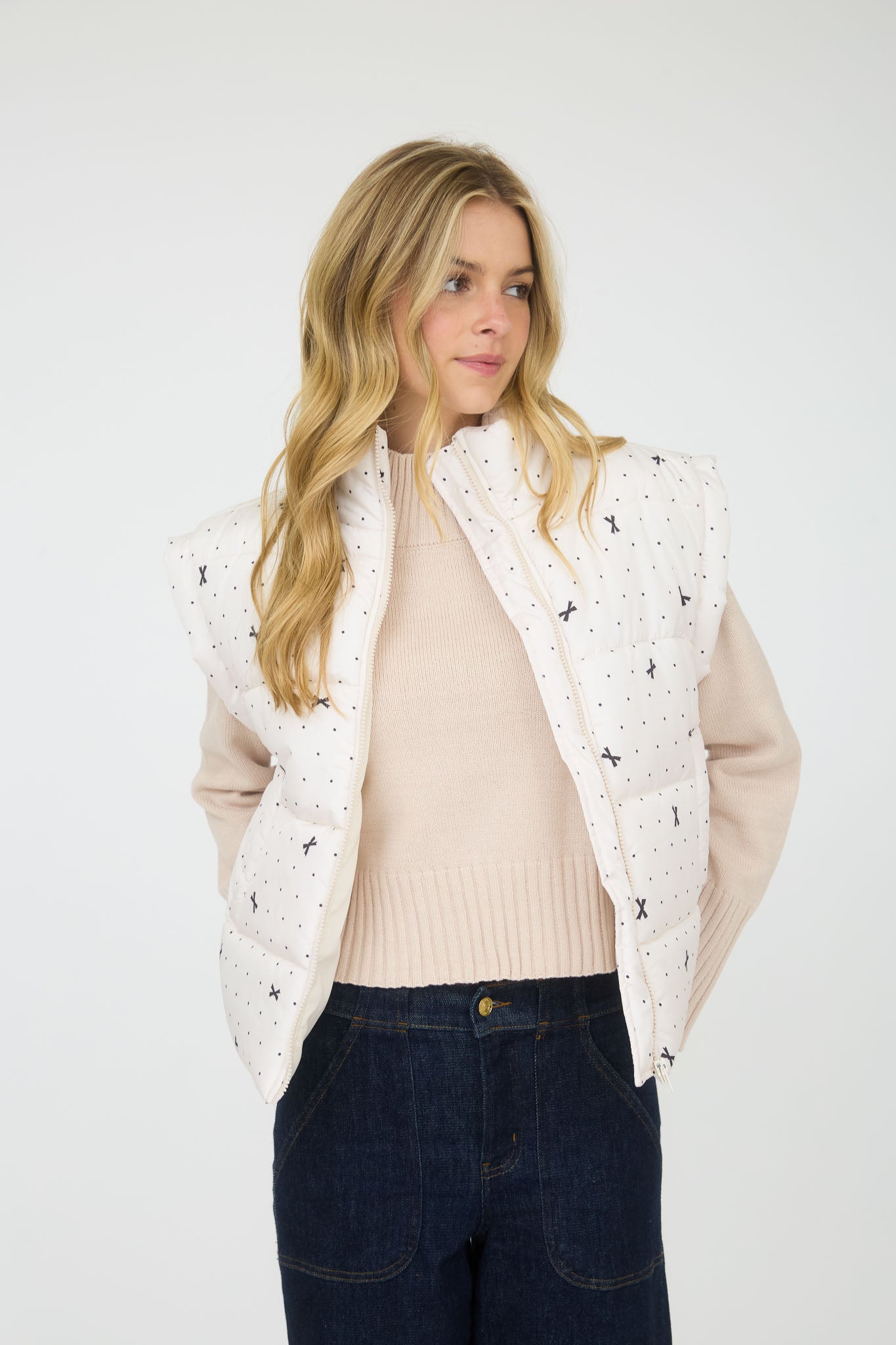 POLKA DOT BOW PATTERN ZIP-UP PUFFER VEST