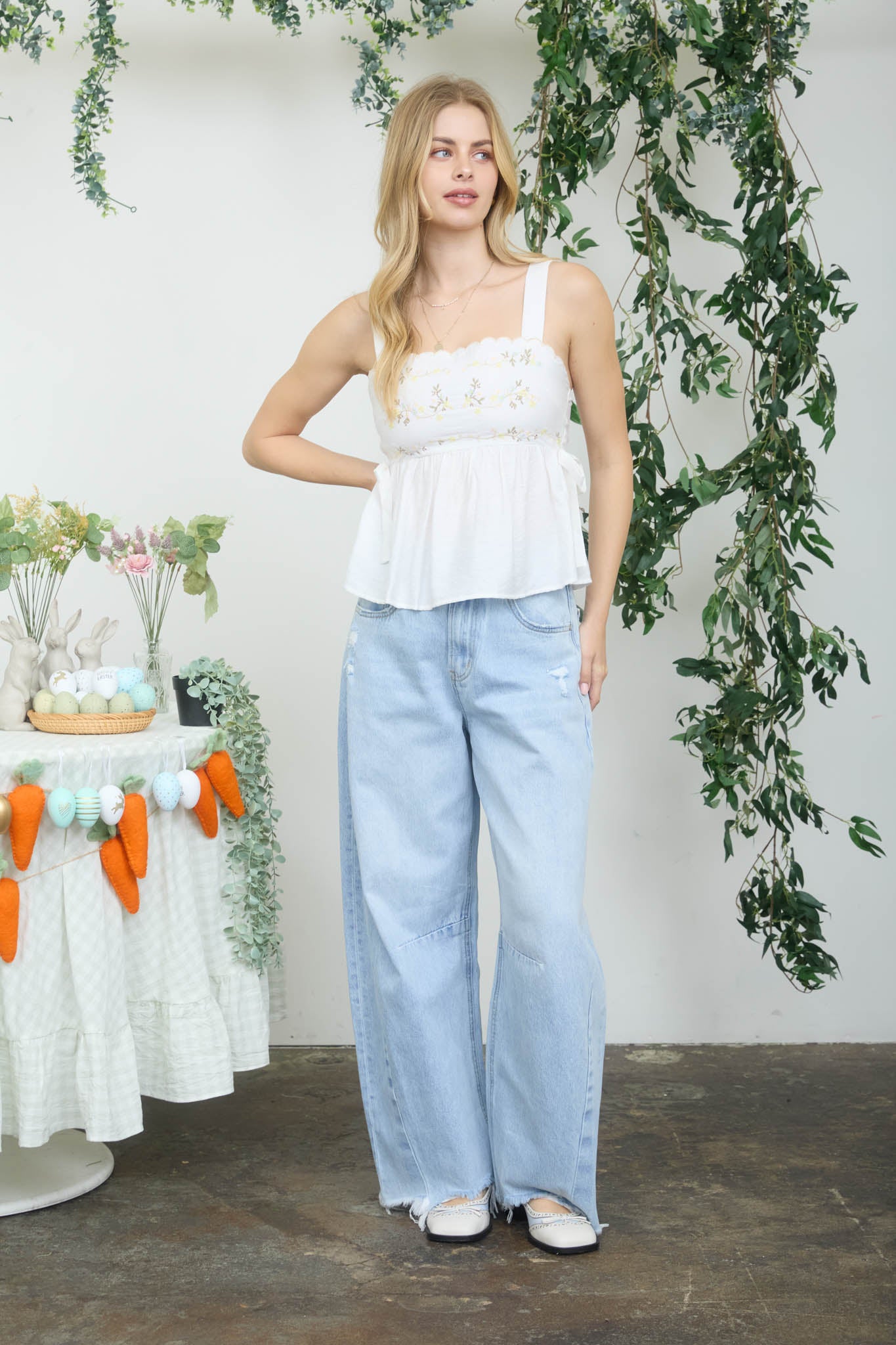 FLORAL EMBROIDERY SIDE TIE SLEEVELESS TOP