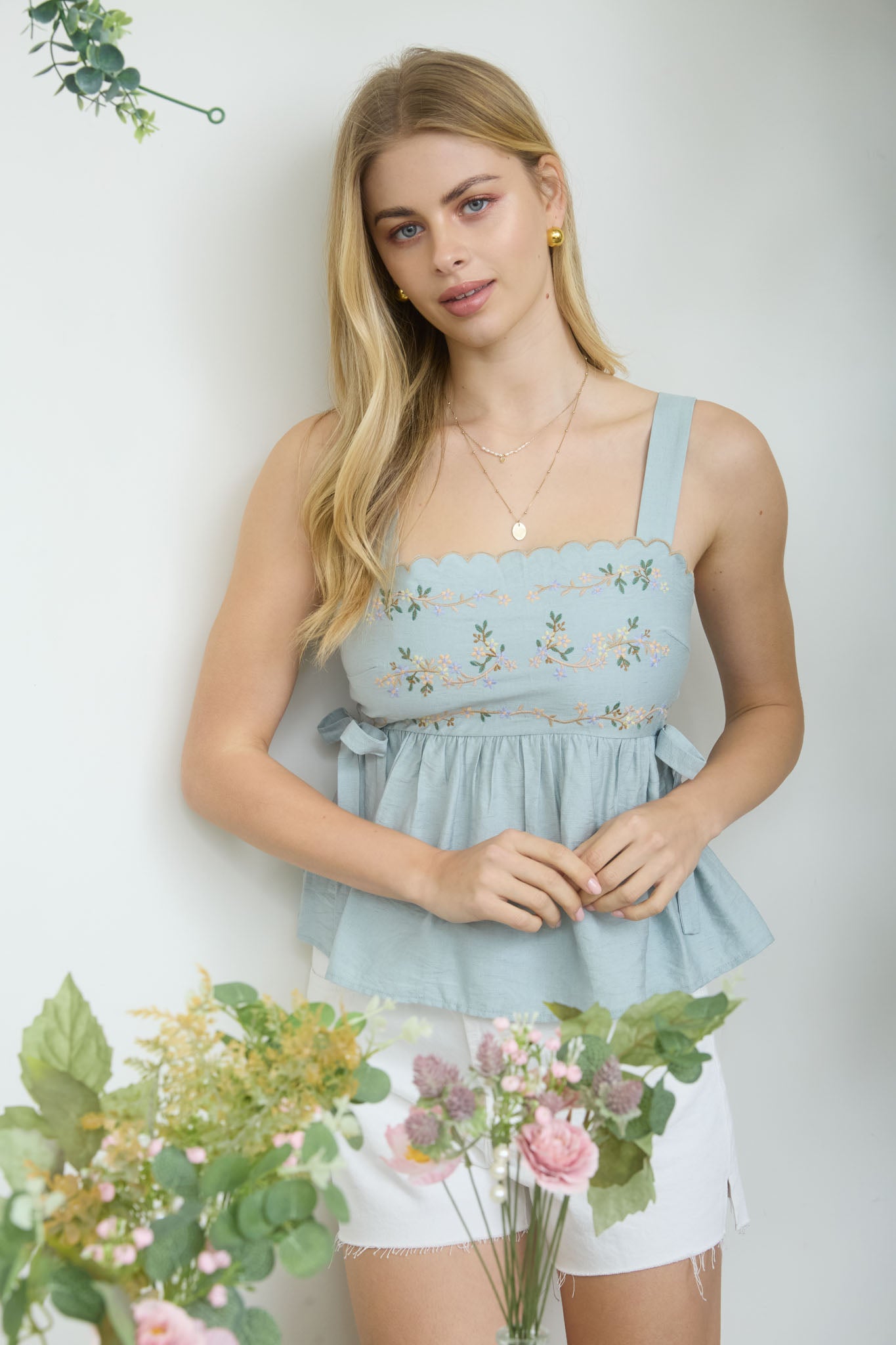 FLORAL EMBROIDERY SIDE TIE SLEEVELESS TOP