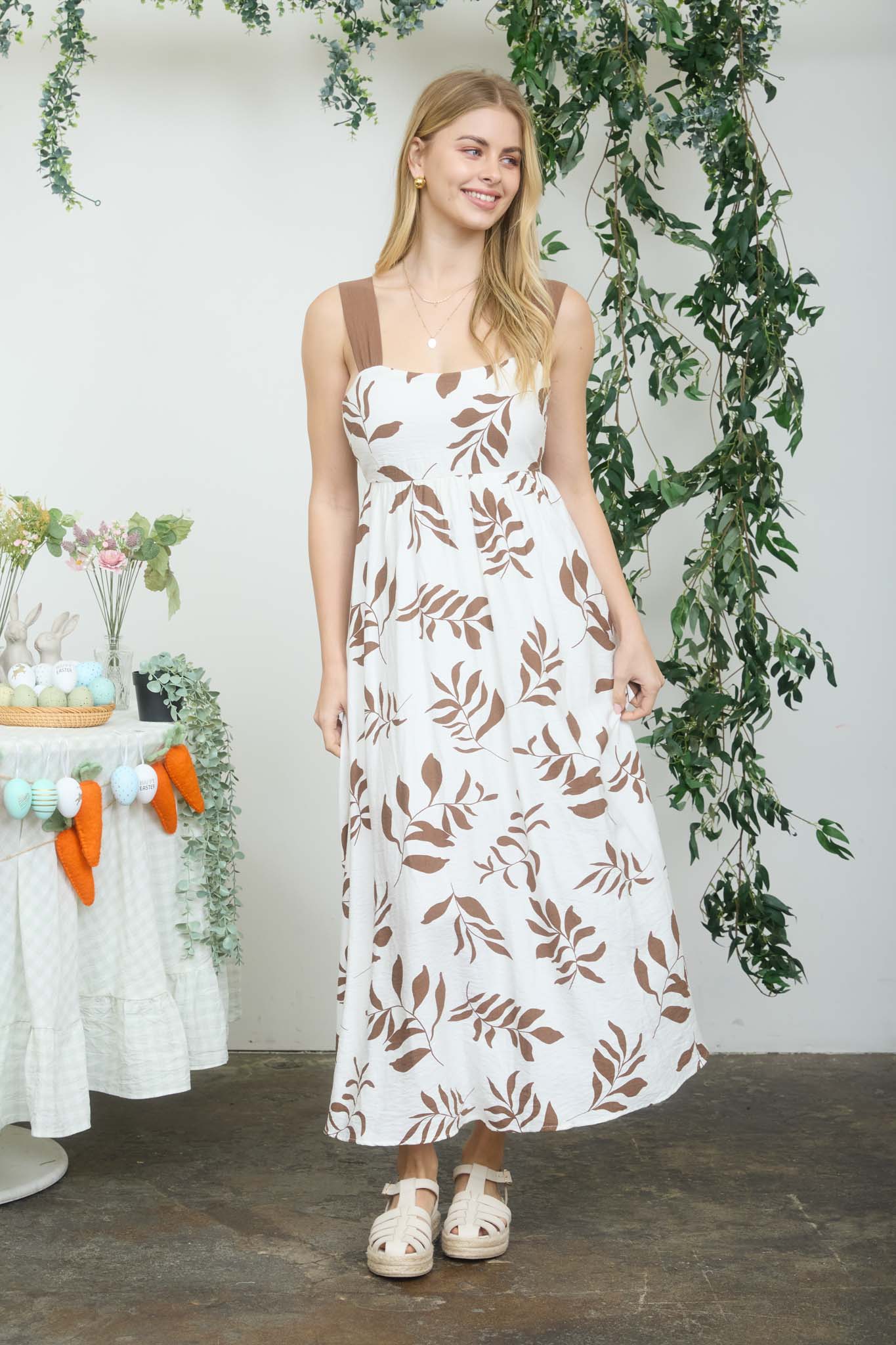 LEAF PRINT BACK TIE STRAP DETAIL MIDI DRESS