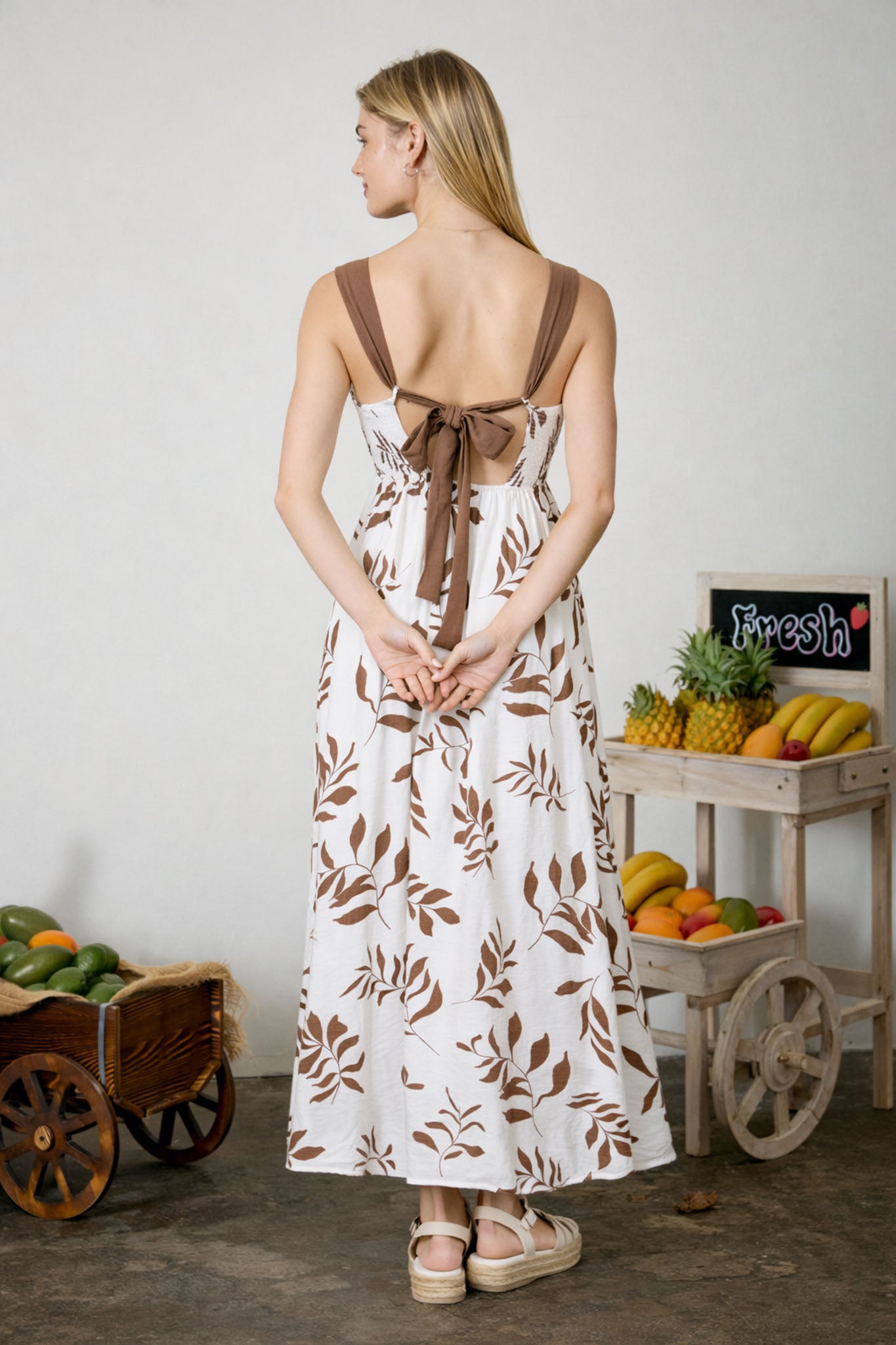 LEAF PRINT BACK TIE STRAP DETAIL MIDI DRESS