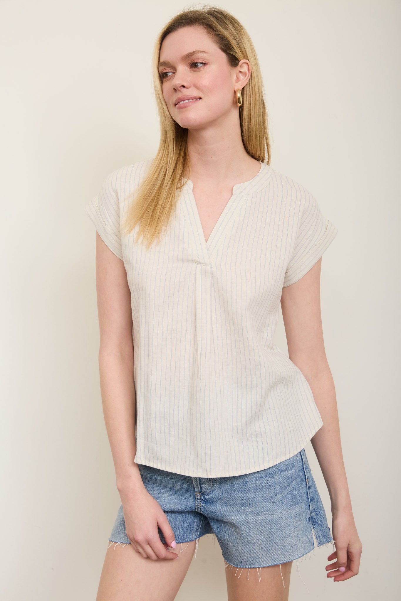 SPLIT NECK STRIPE SHORT CUFFED SLEEVE TOP