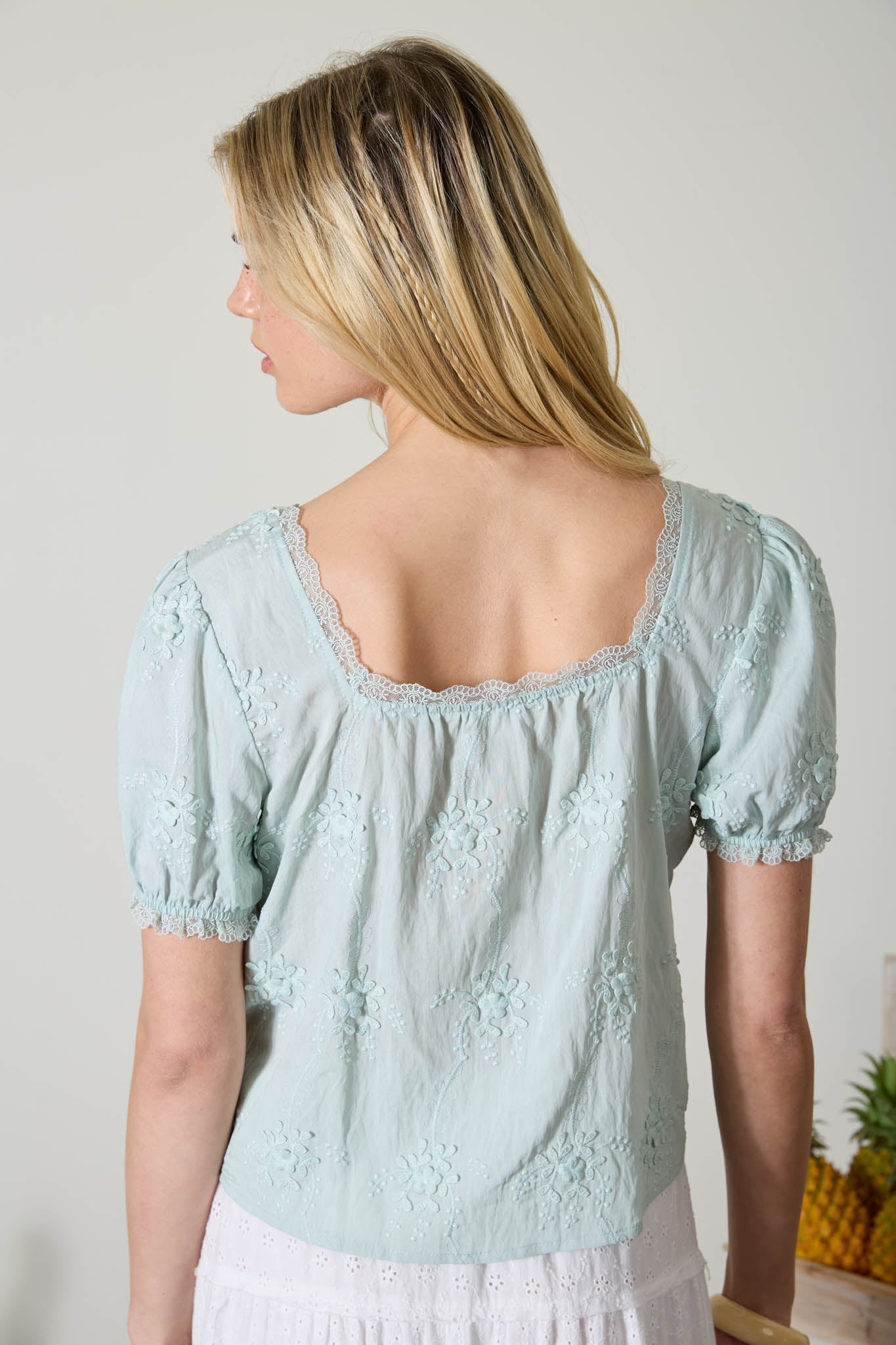 FLORAL EMBROIDERY LACE TRIM PUFF SLEEVE TOP