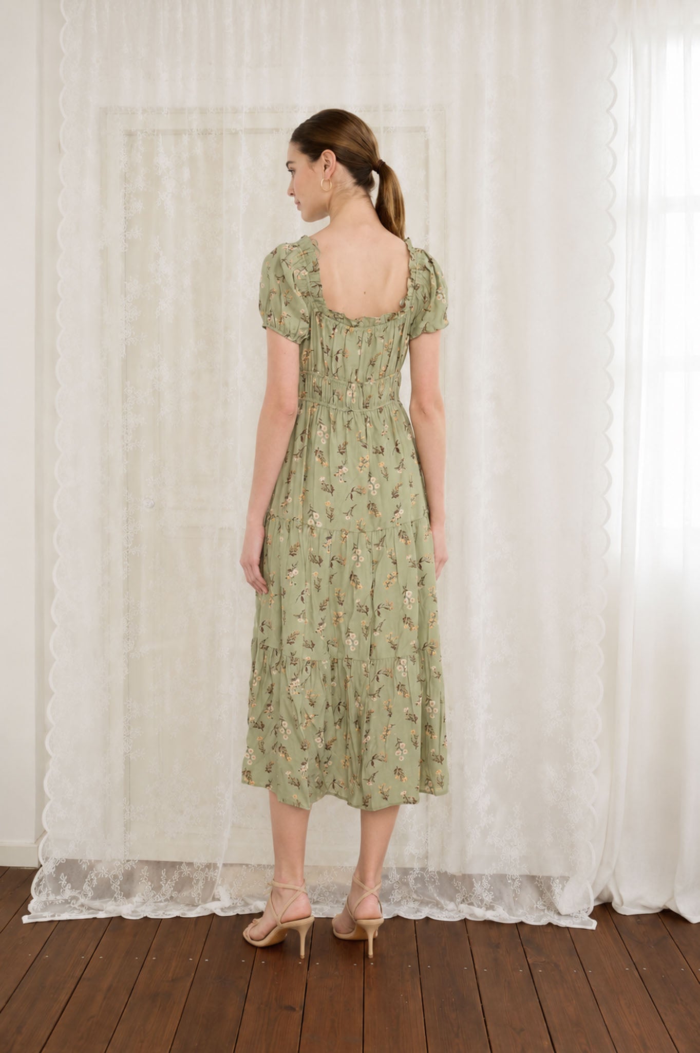 FLORAL PRINT RUFFLE TIERED PUFF SLEEVE MIDI DRESS (PRE-ORDER)