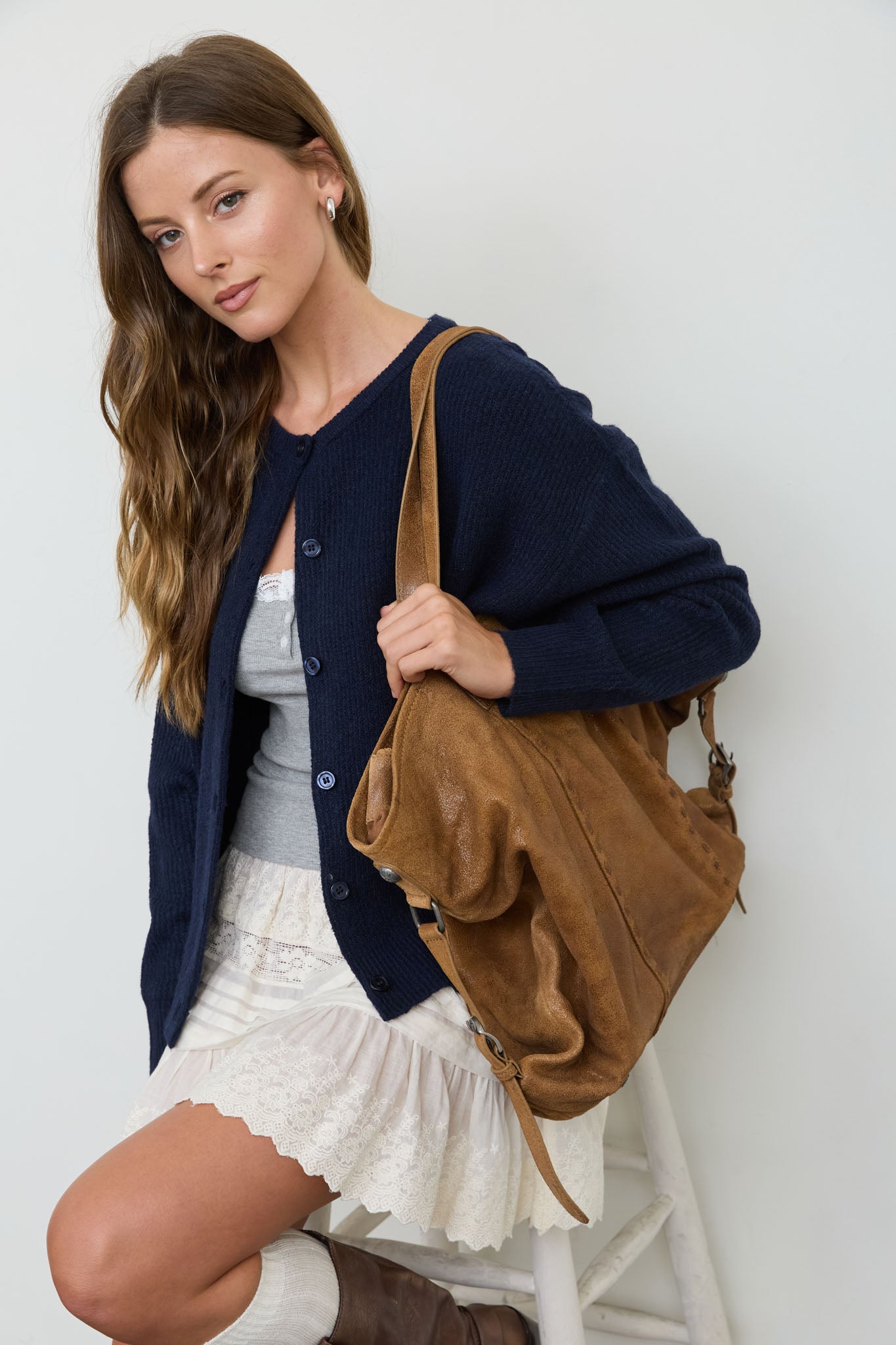 ROUND NECK BUTTON DOWN RIBBED KNIT CARDIGAN
