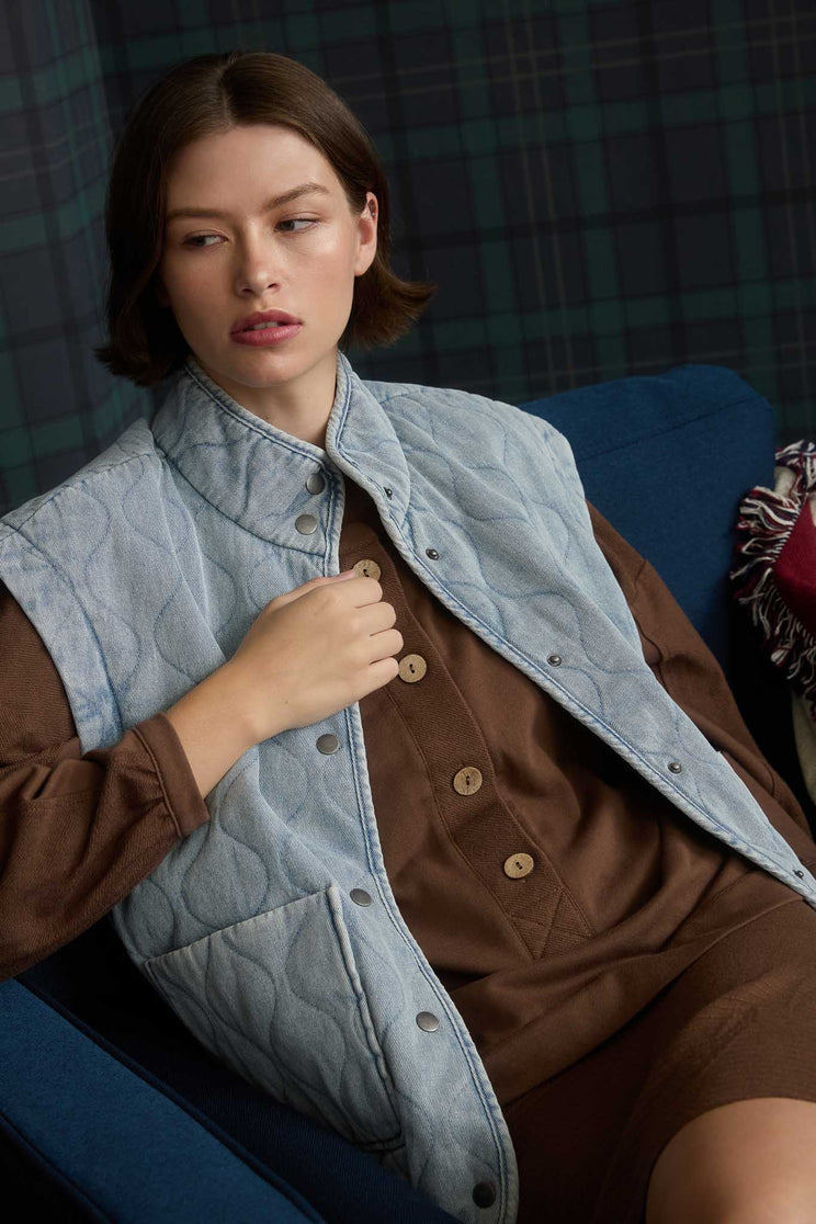 WASHED DENIM QUILTED BUTTON DOWN VEST (PRE-ORDER)