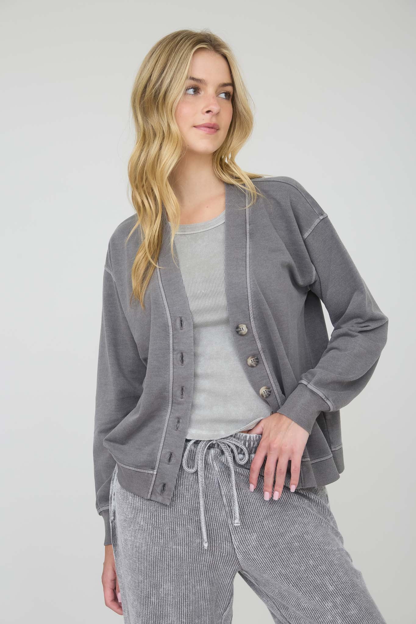 WASHED DETAIL BUTTON DOWN LONG SLEEVE CARDIGAN