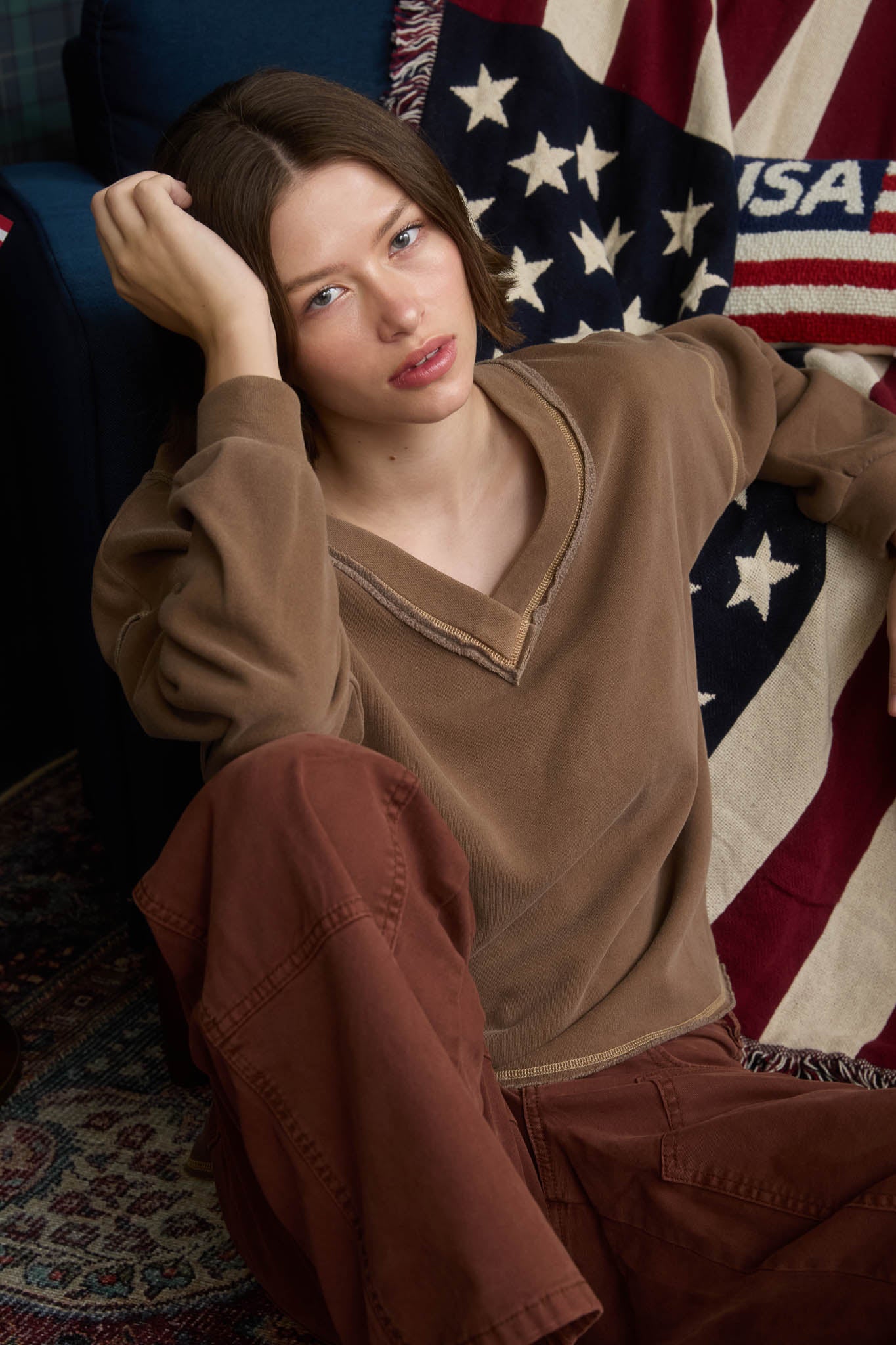 REVERSE STITCH V NECK LONG SLEEVE KNIT TOP