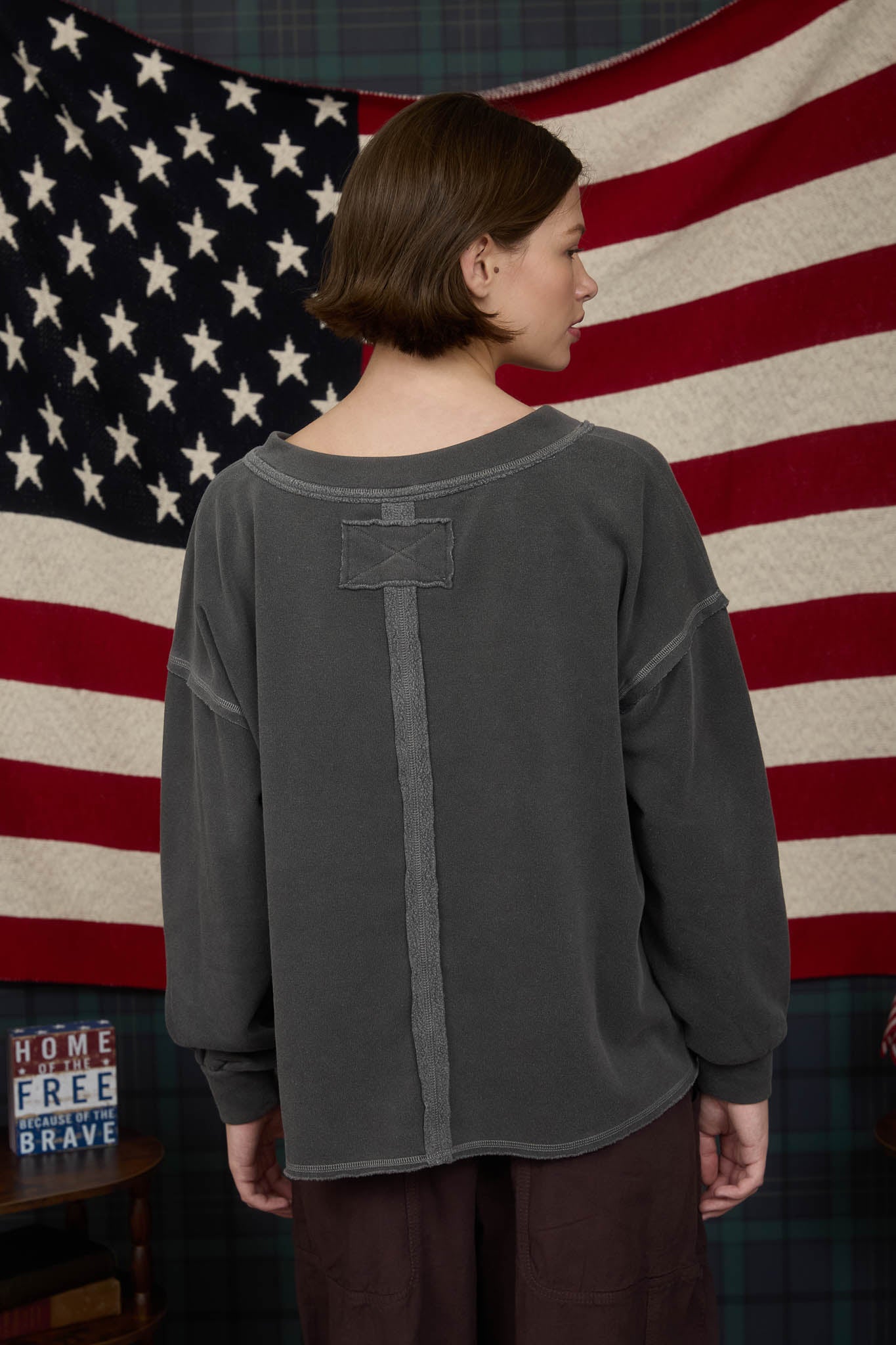 REVERSE STITCH V NECK LONG SLEEVE KNIT TOP