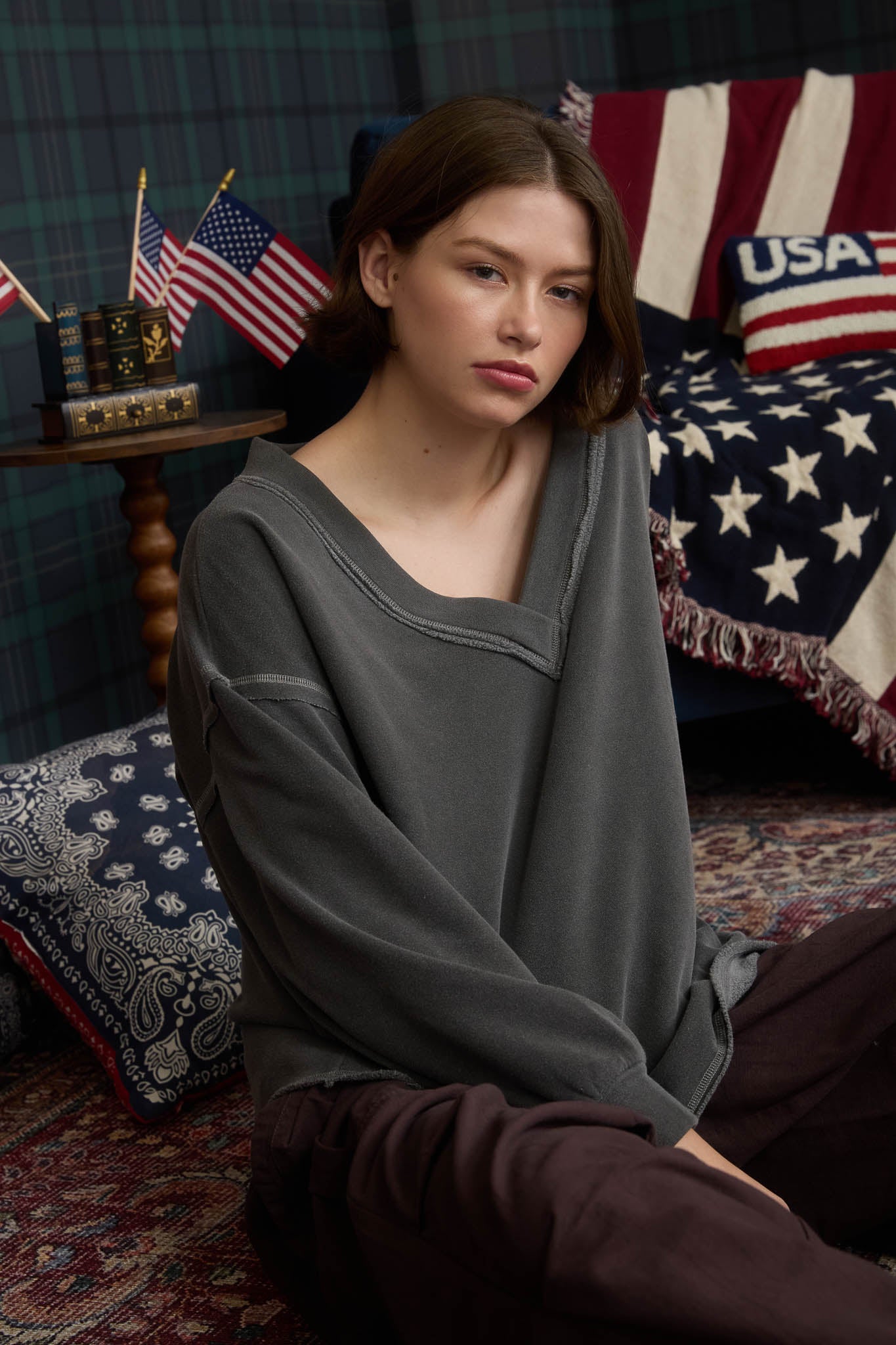 REVERSE STITCH V NECK LONG SLEEVE KNIT TOP