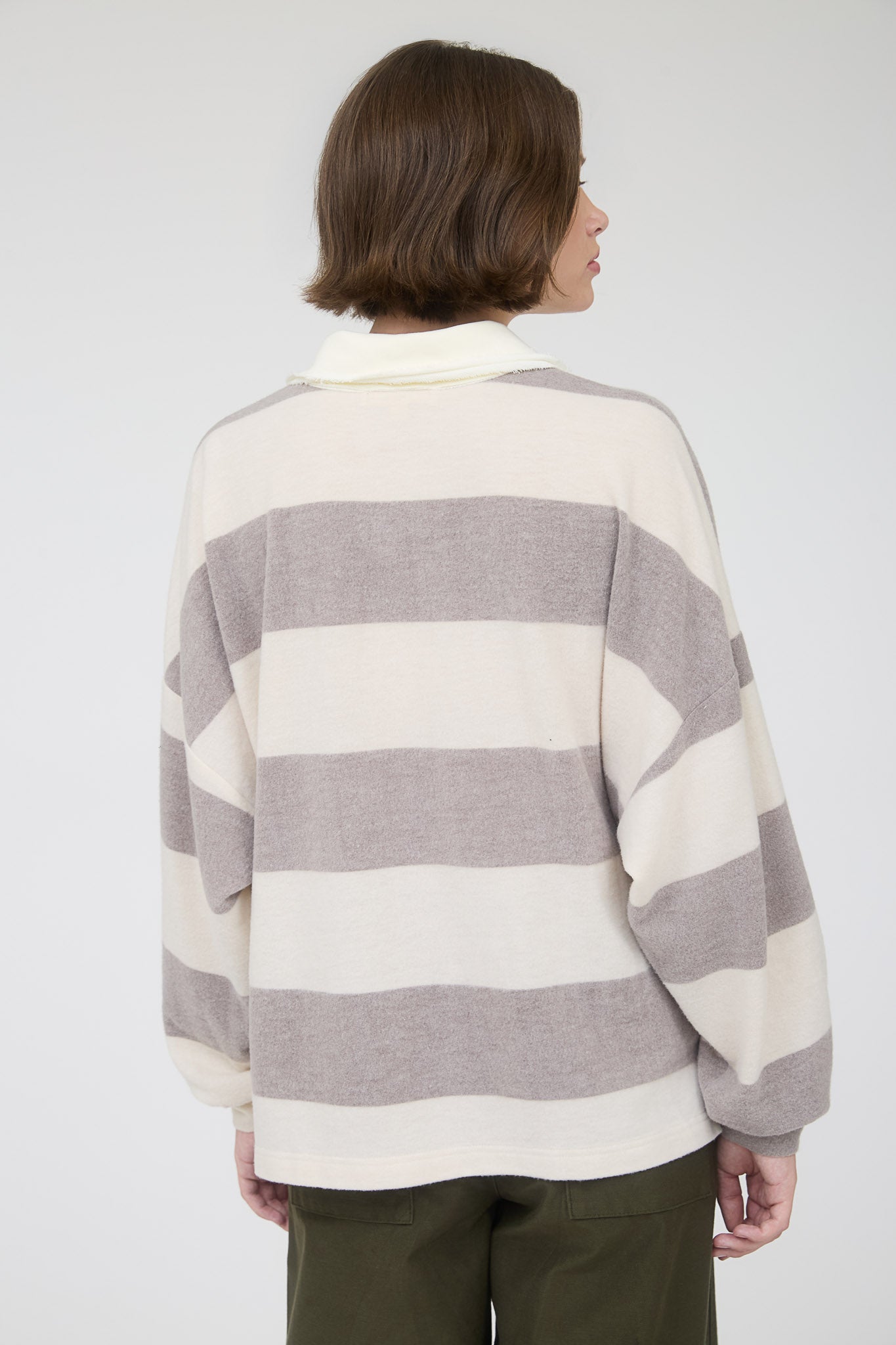 WASHED STRIPE CONTRAST COLLAR LONG SLEEVE KNIT TOP (PRE-ORDER)