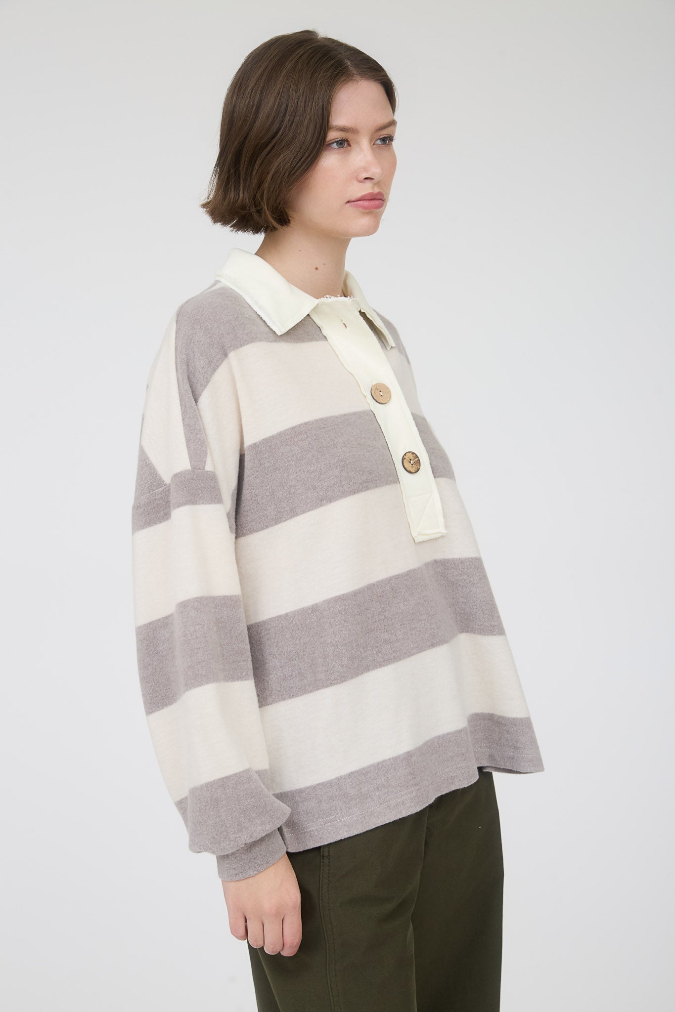 WASHED STRIPE CONTRAST COLLAR LONG SLEEVE KNIT TOP (PRE-ORDER)