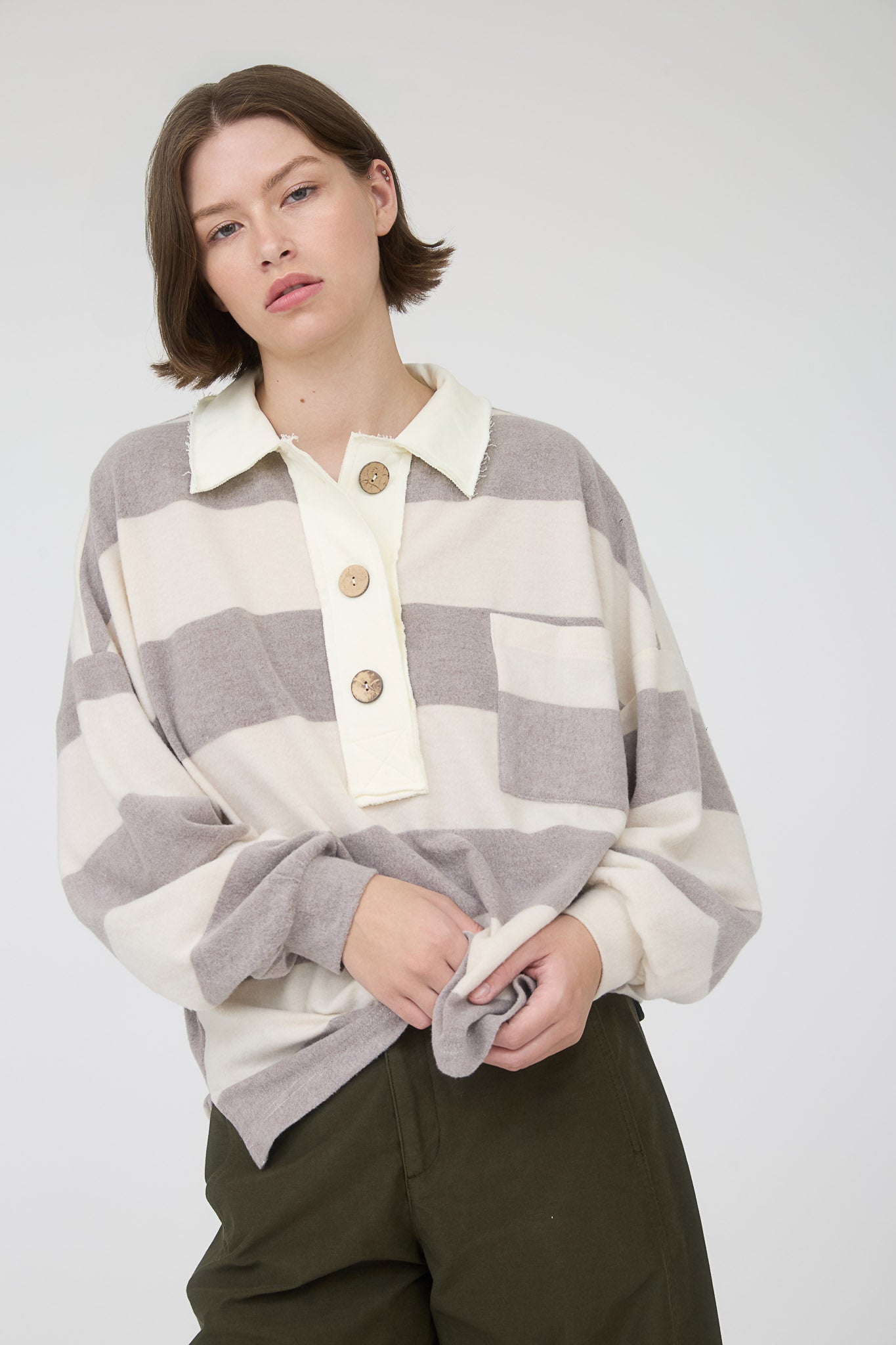 WASHED STRIPE CONTRAST COLLAR LONG SLEEVE KNIT TOP (PRE-ORDER)