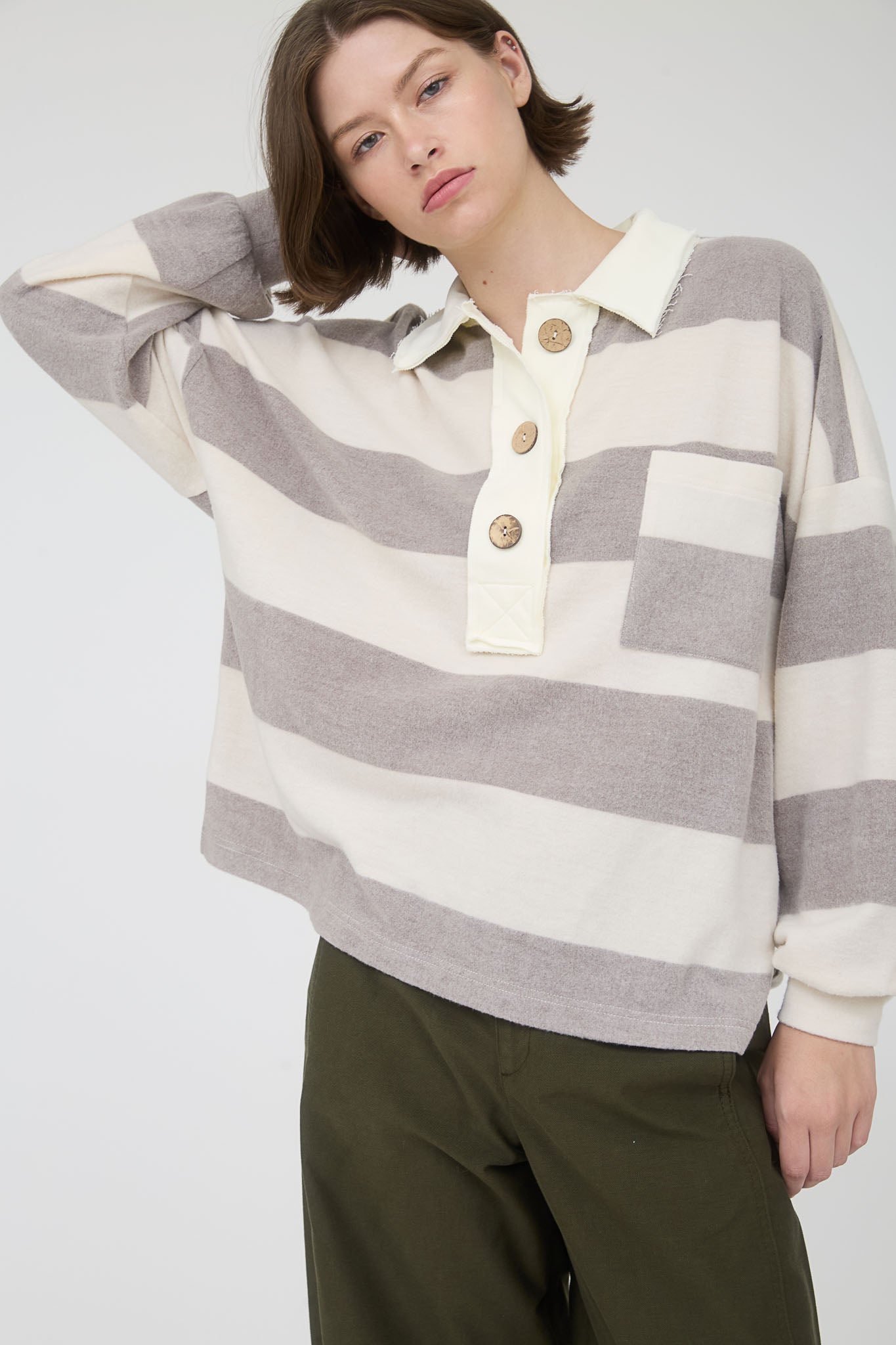 WASHED STRIPE CONTRAST COLLAR LONG SLEEVE KNIT TOP (PRE-ORDER)