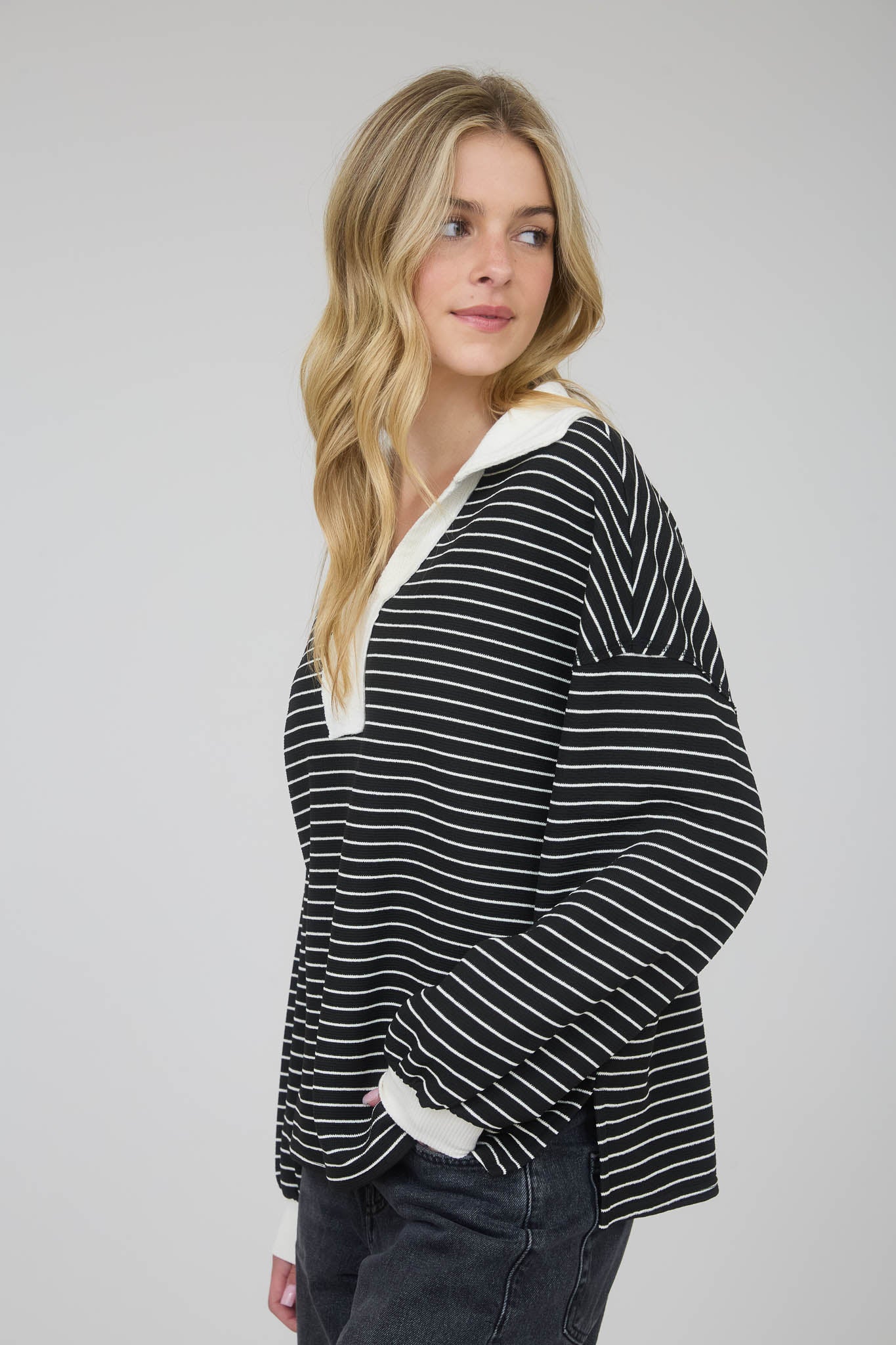 CONTRAST COLLAR STRIPE LONG SLEEVE KNIT TOP