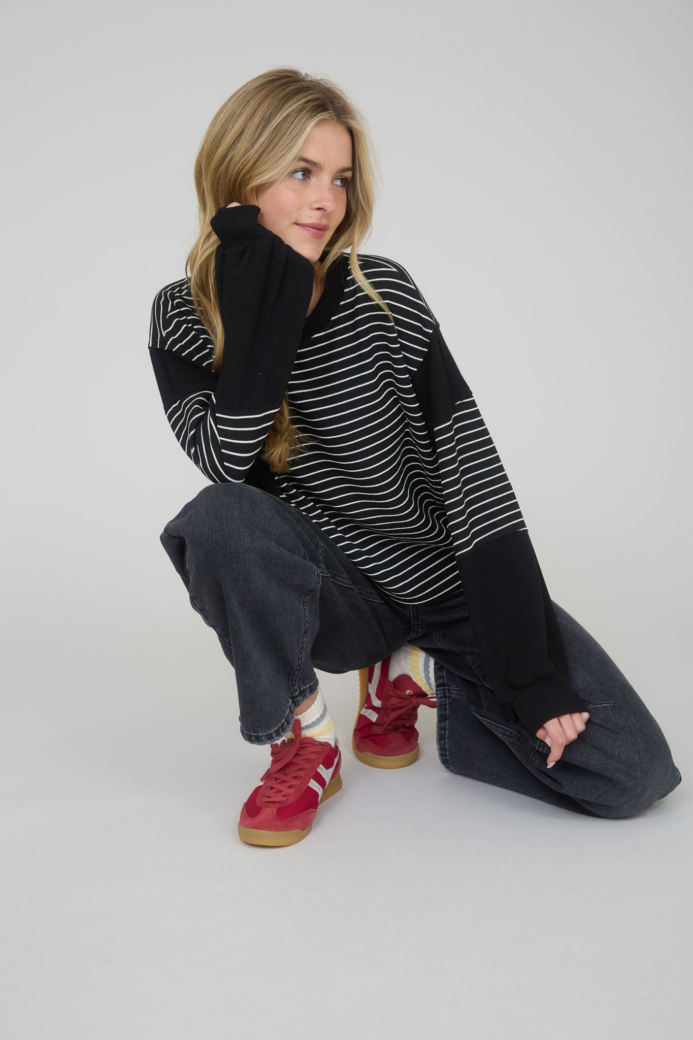 CONTRAST STRIPE RAW EDGE LONG SLEEVE KNIT TOP (PRE-ORDER)