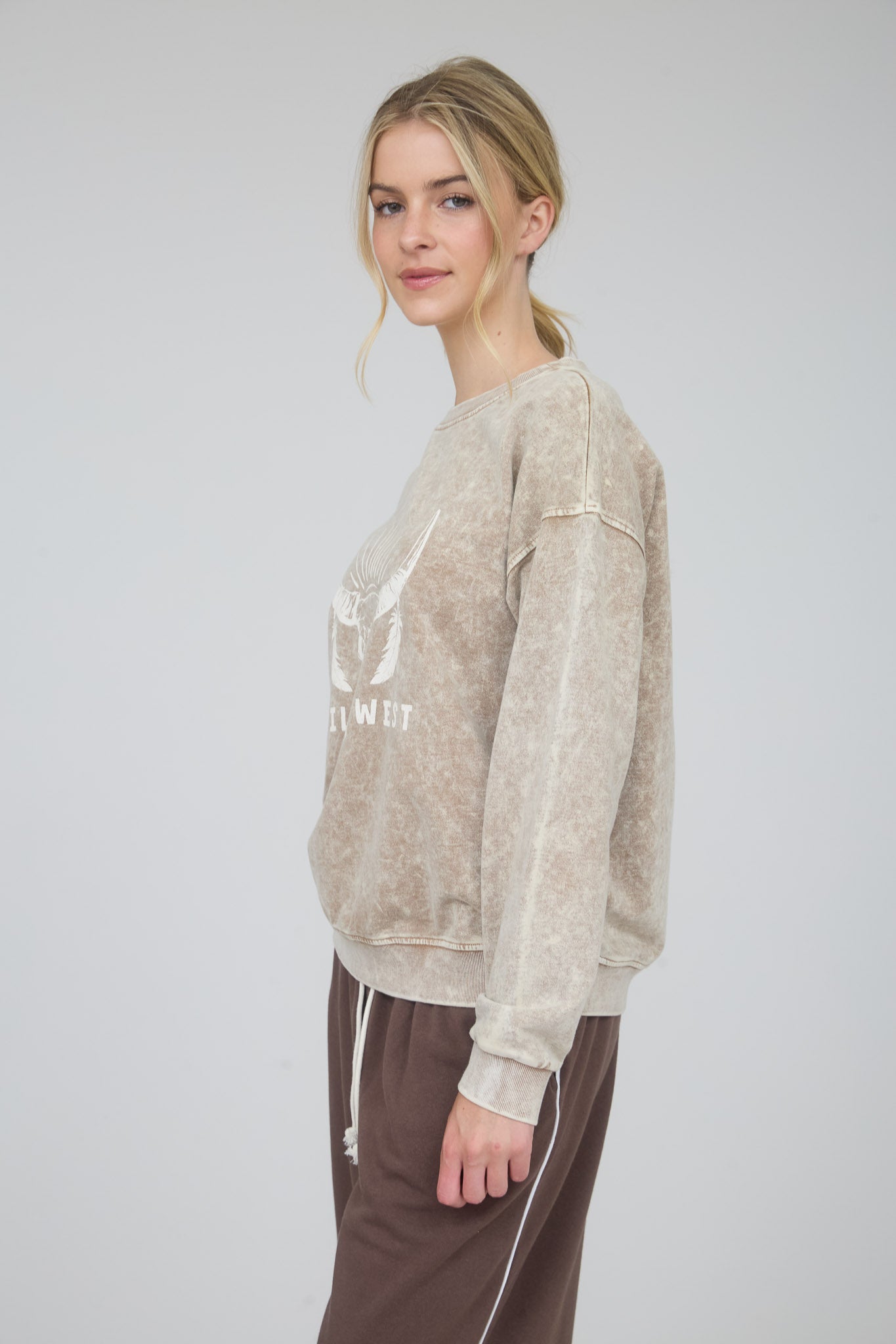 WILD WEST GRAPHIC LONG SLEEVE KNIT TOP