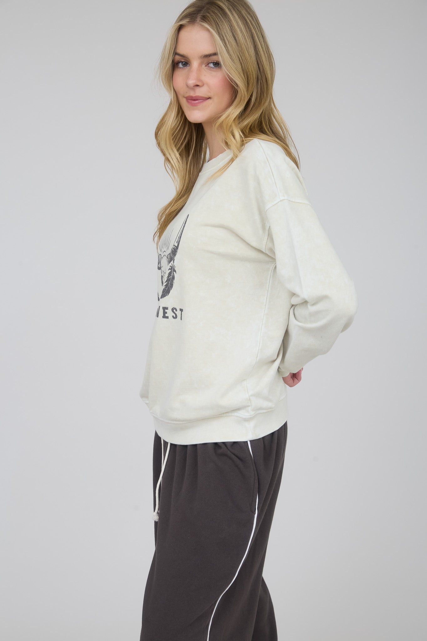 WILD WEST GRAPHIC LONG SLEEVE KNIT TOP