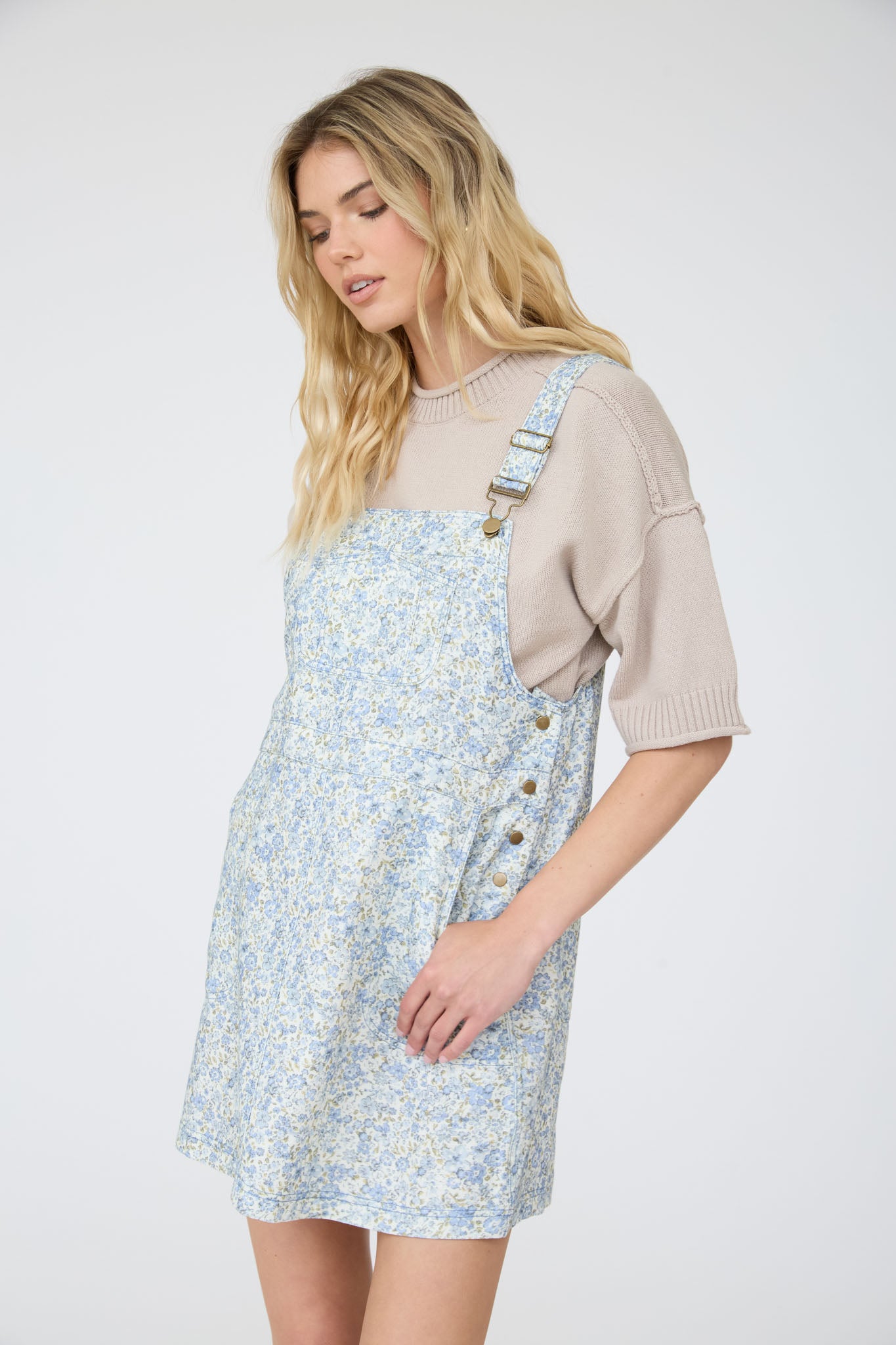 FLORAL PRINT OVERALL MINI DRESS